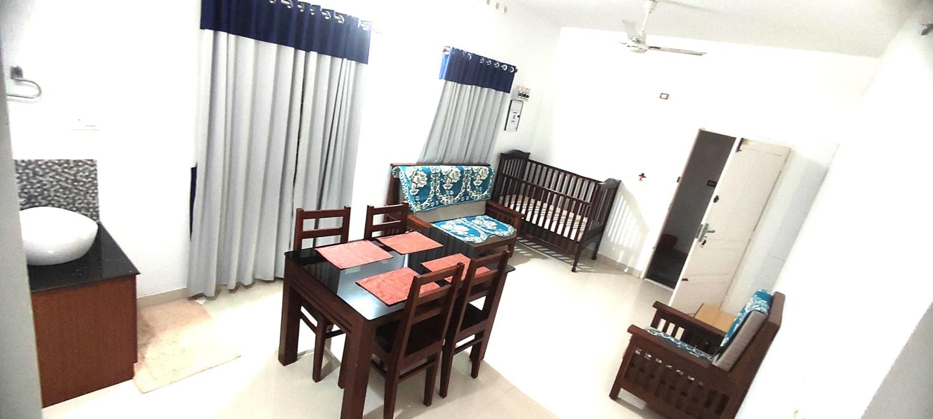 Rajivs Residence - Fully Furnished Apartments