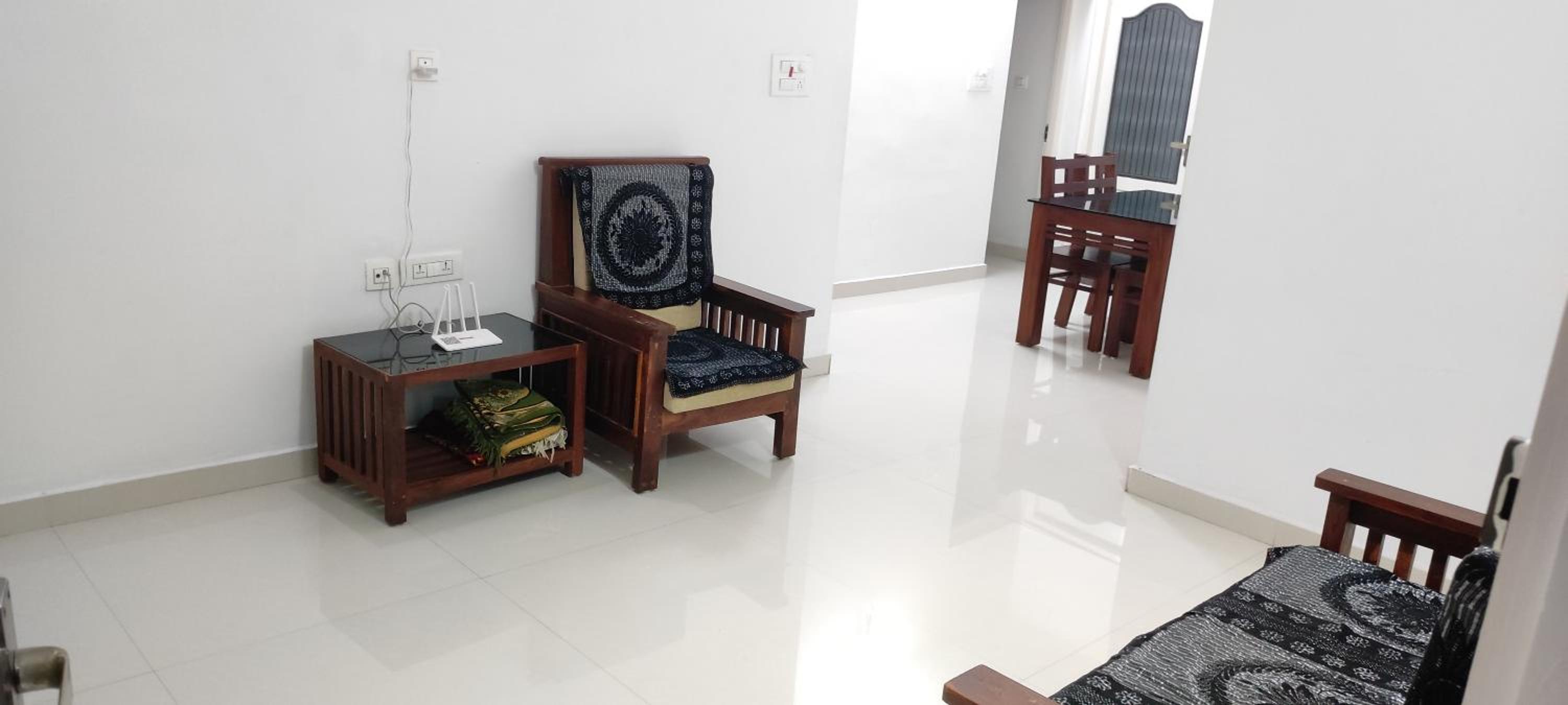 Rajivs Residence - Fully Furnished Apartments