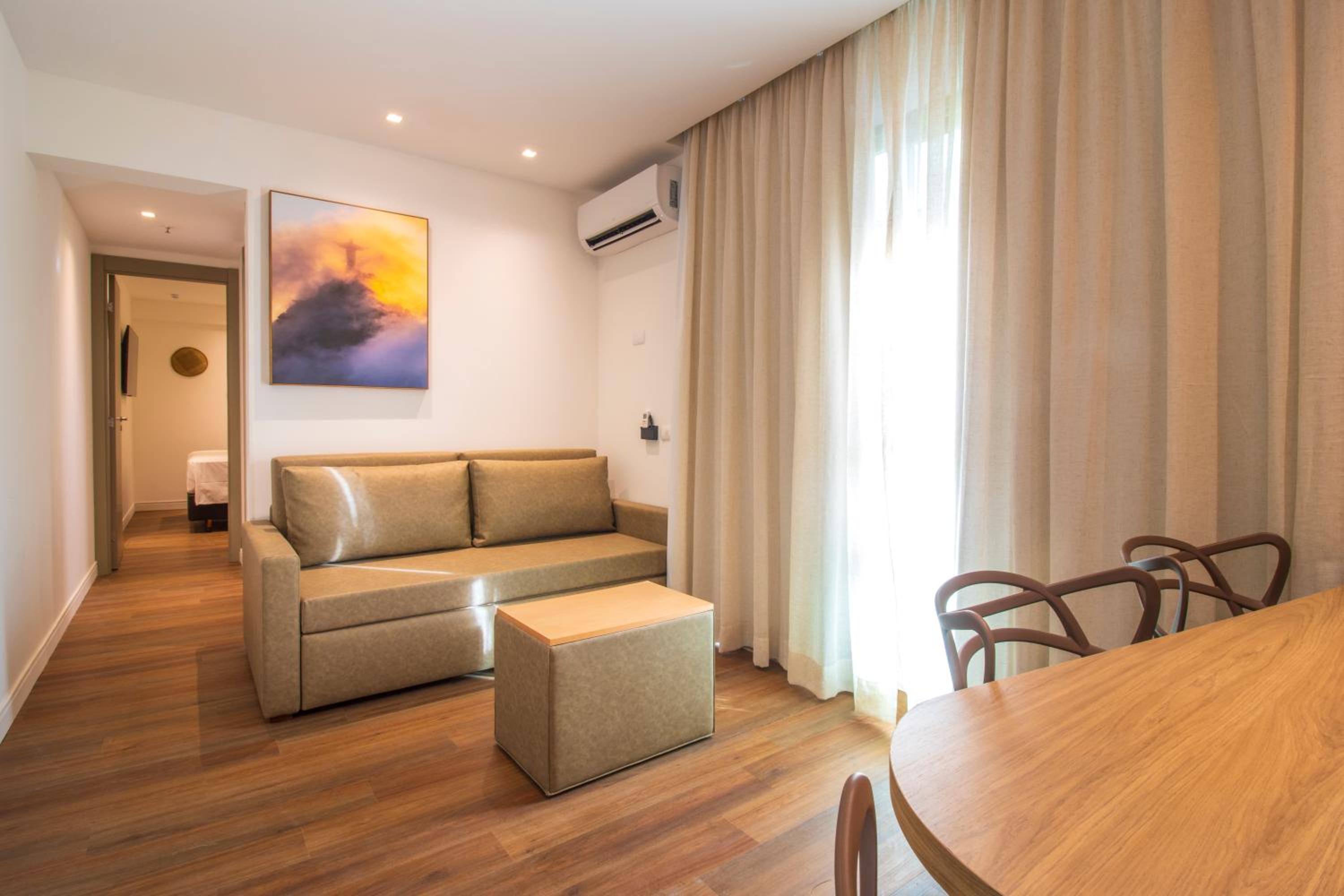 Anna Suites Arpoador