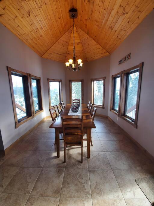 Secluded Luxury Mountain Retreat with unrivaled views