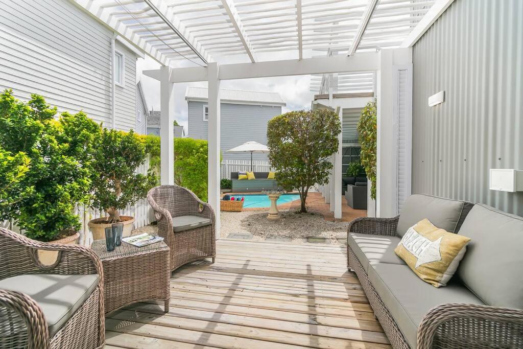 Picturesque Retreat on Thesen Islands view 2