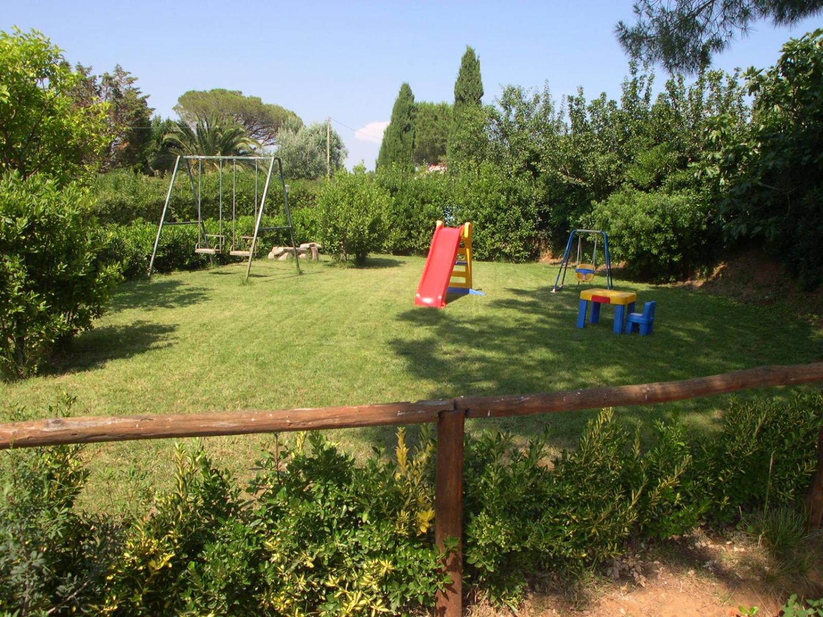 Appartamenti Casa Rossi view 2