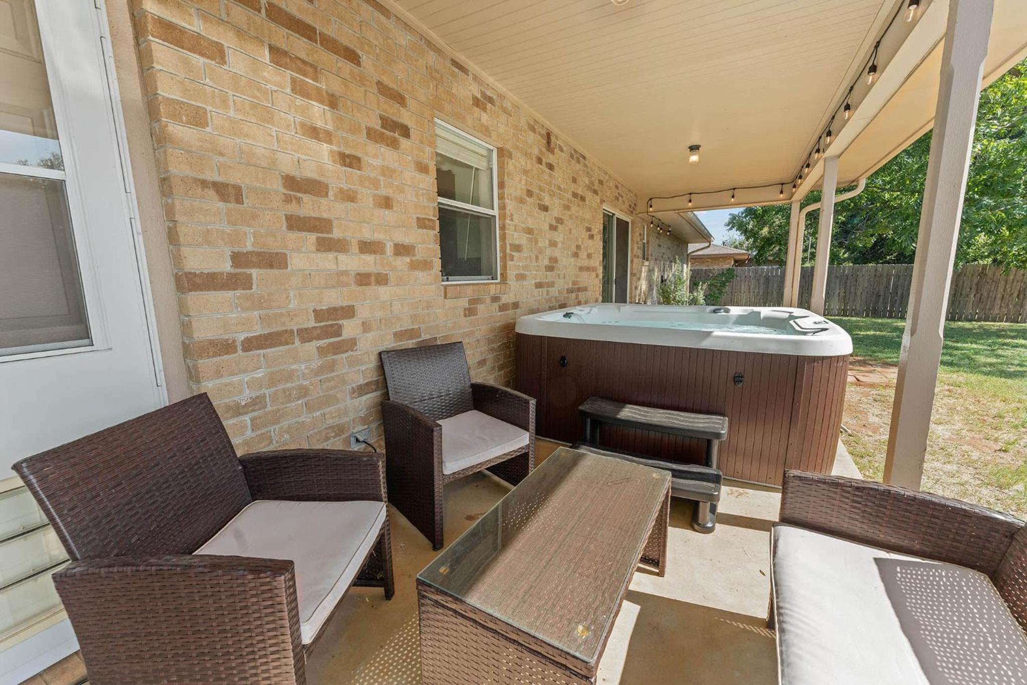 Hotel Hill Country Haven - Hot Tub & Game Room - Image 1
