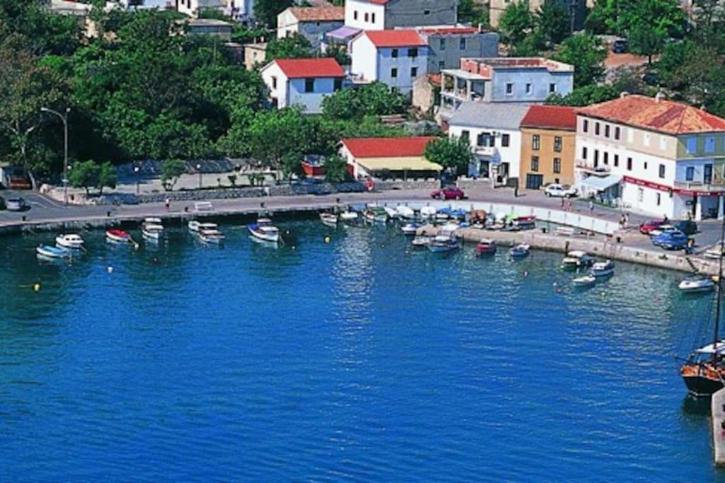 Apartmani Kvesic - Azzurro