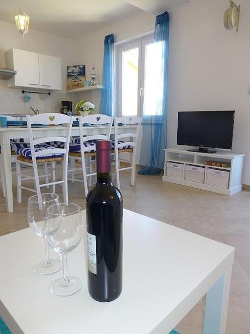 Apartmani Kvesic - Azzurro