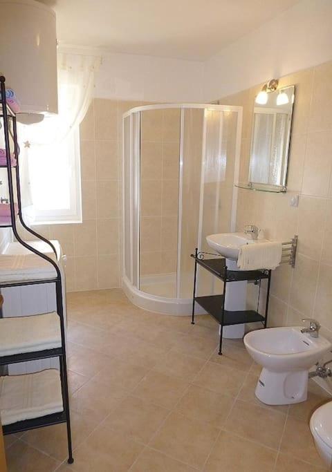 Apartmani Kvesic - Azzurro