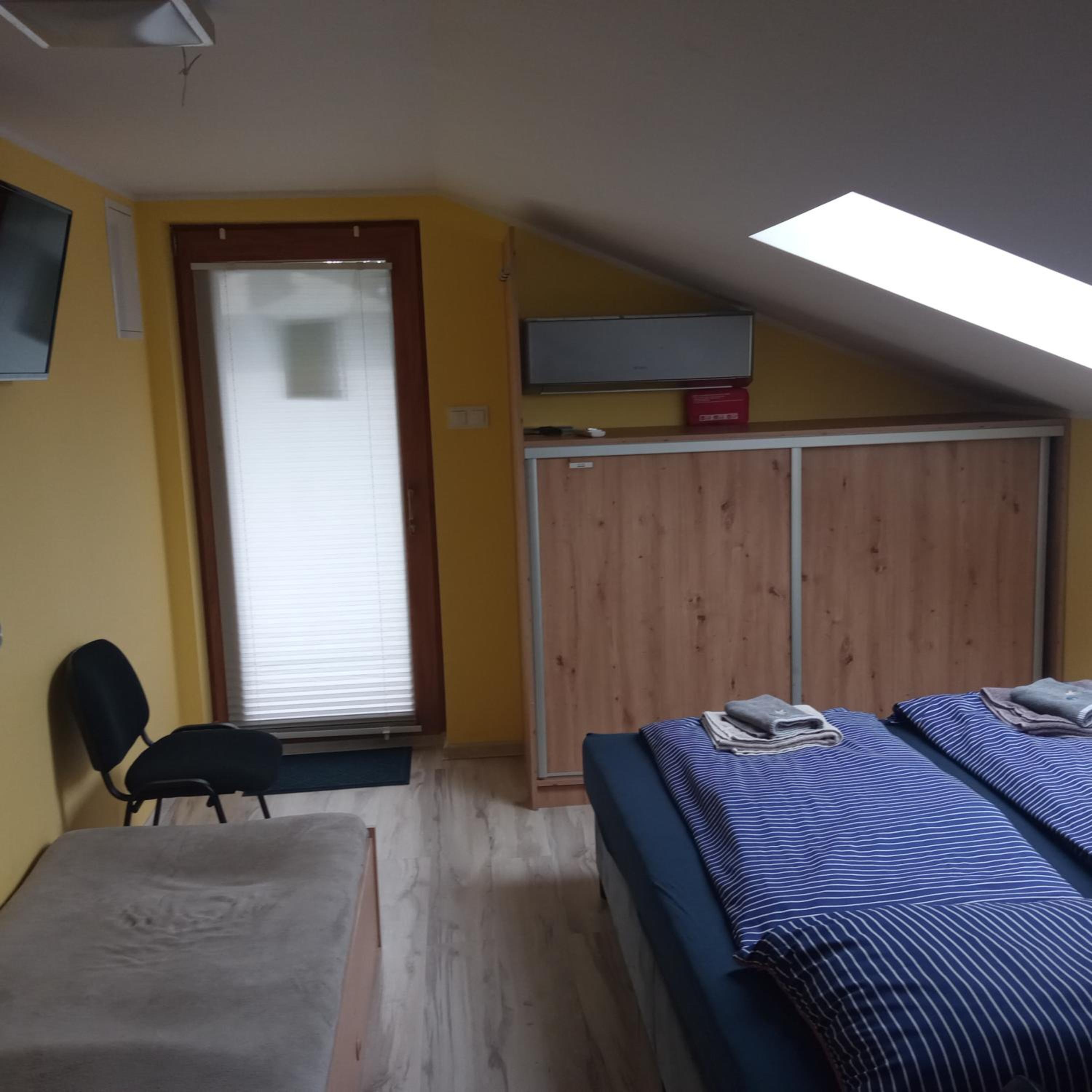 Photo 44
