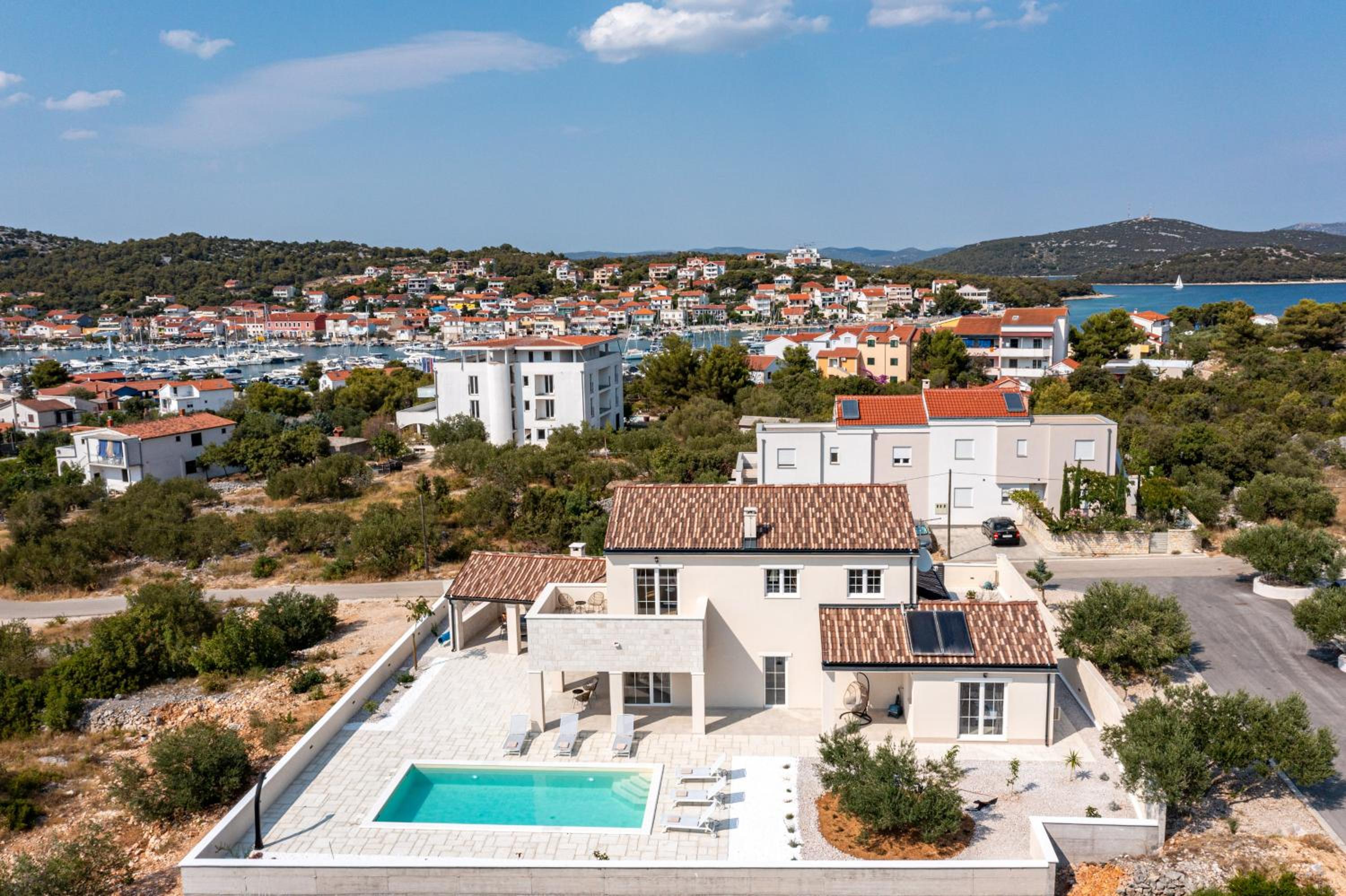 Villa Royal Stone with Pool, 350m from beach view 3