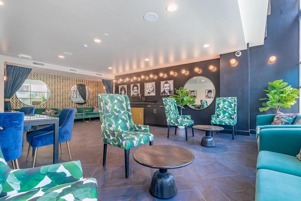 lounge