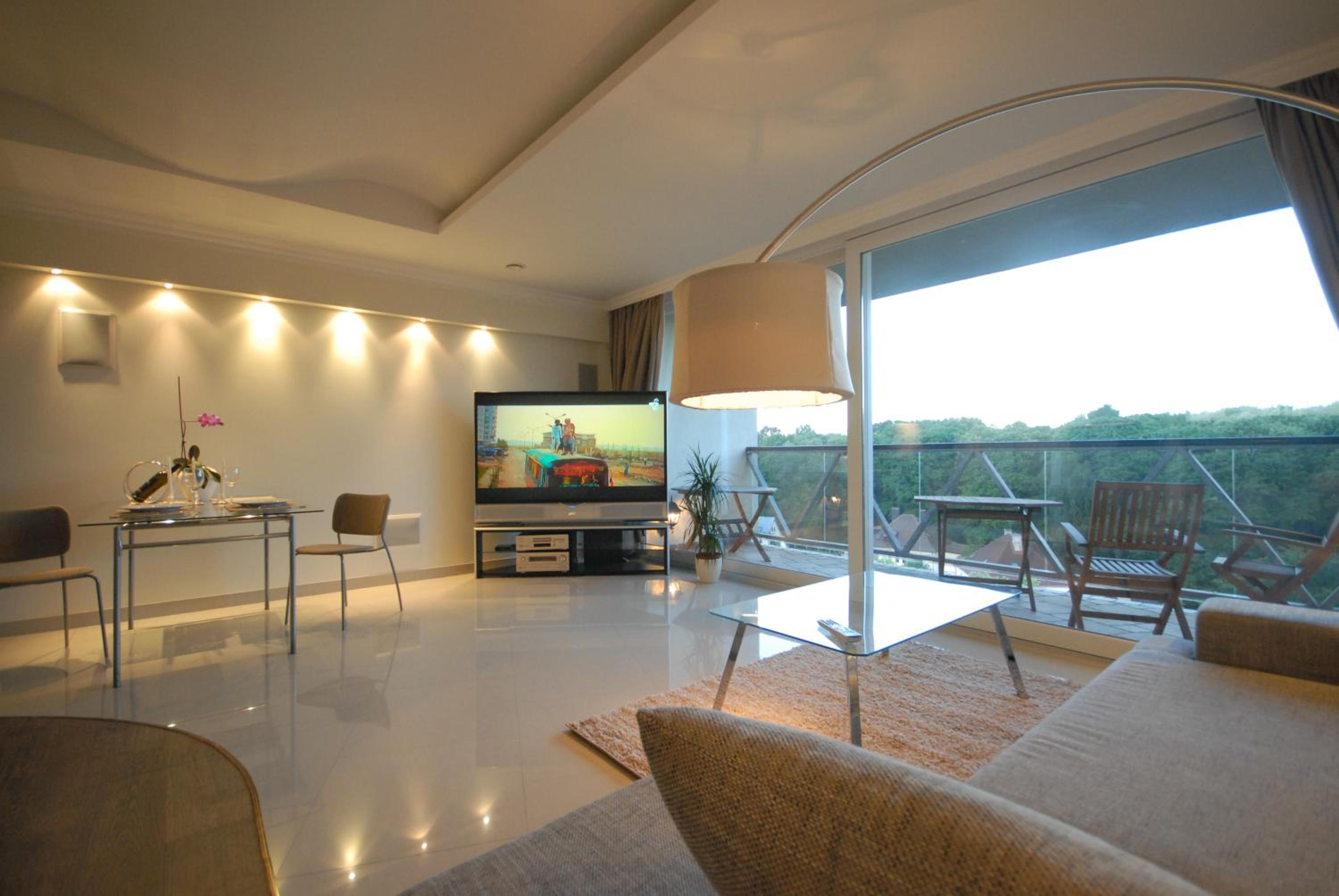 Sauna Penthouse with City Views and Free Parking - Riga view 3