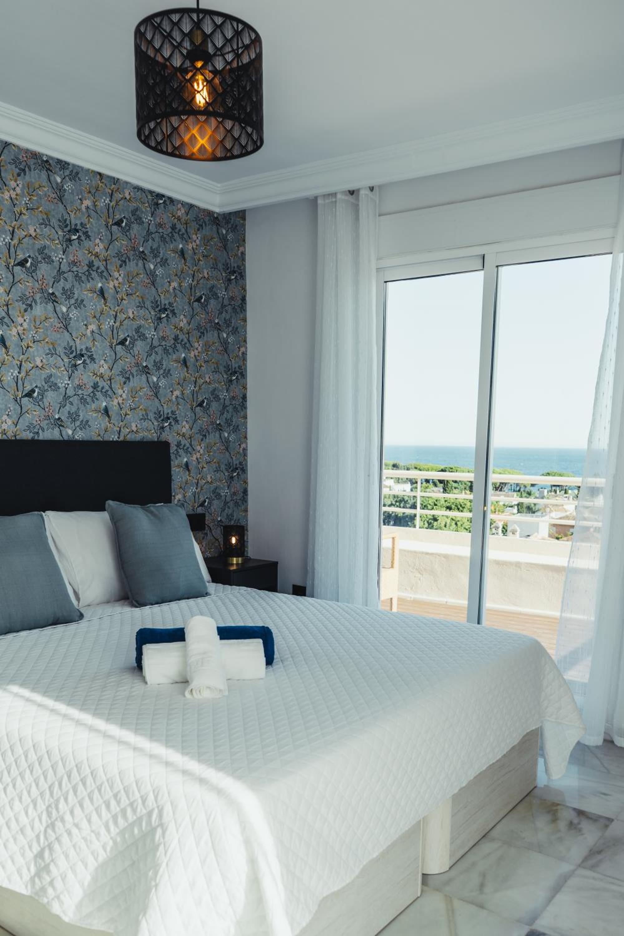 Marbella Atico duplex-Las vistas de Laia