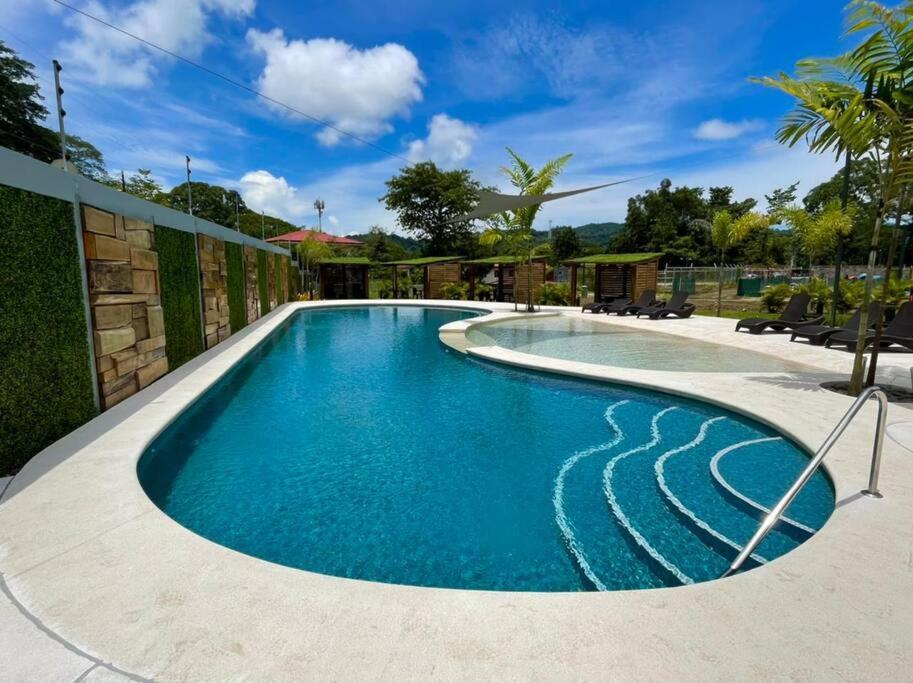 Arenas Jungle House!