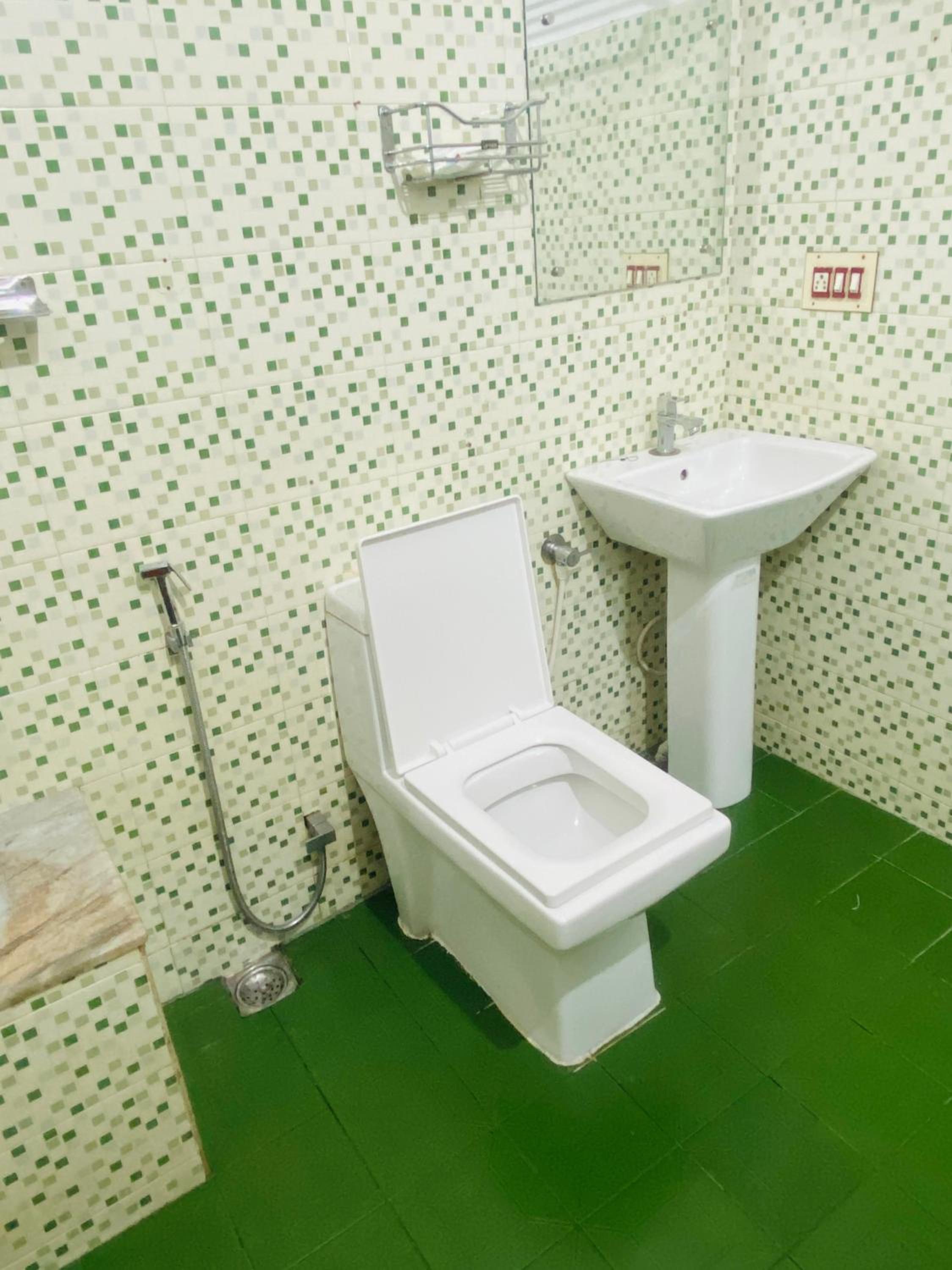 Mampilly Guest House