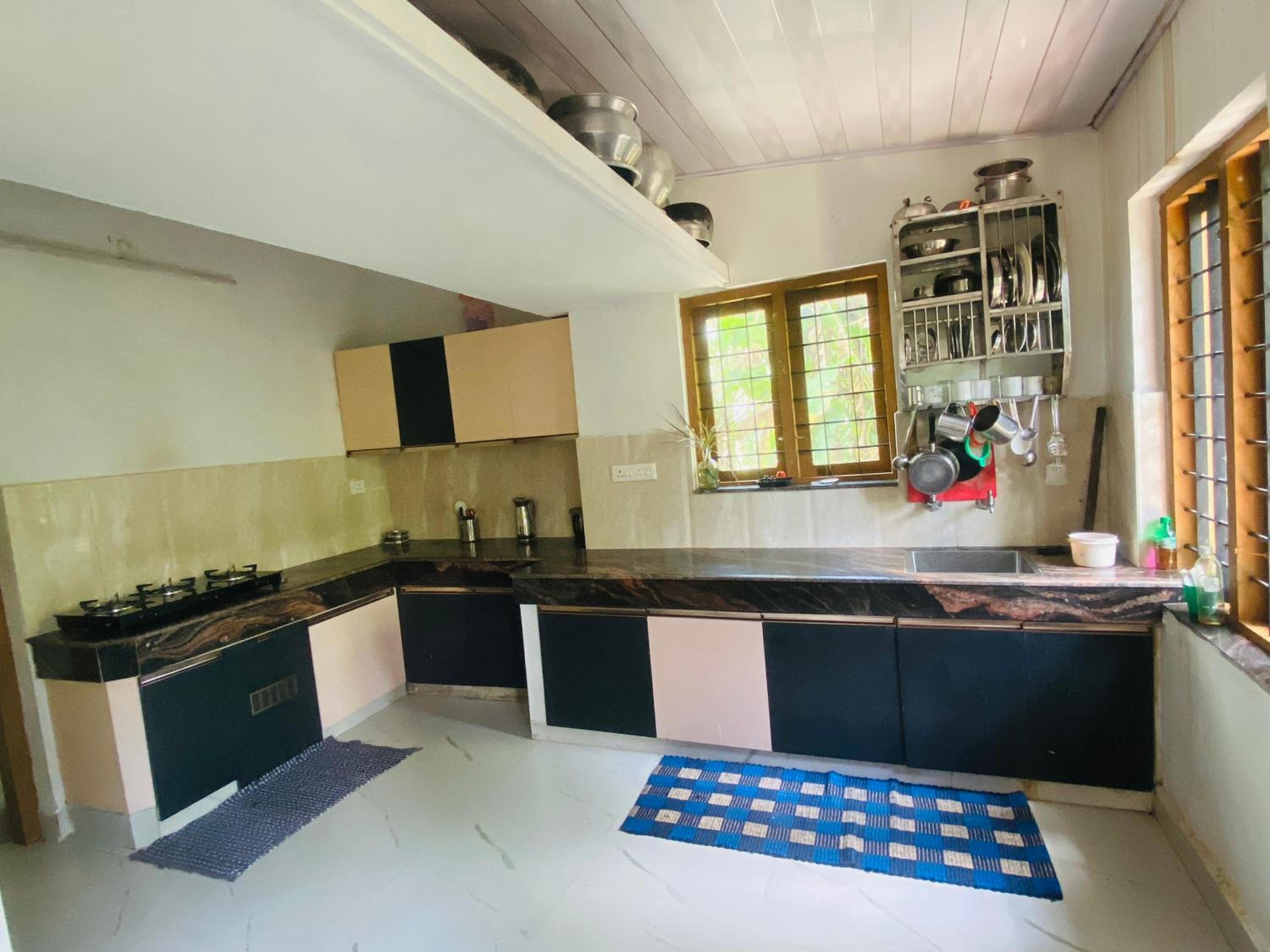 Mampilly Guest House