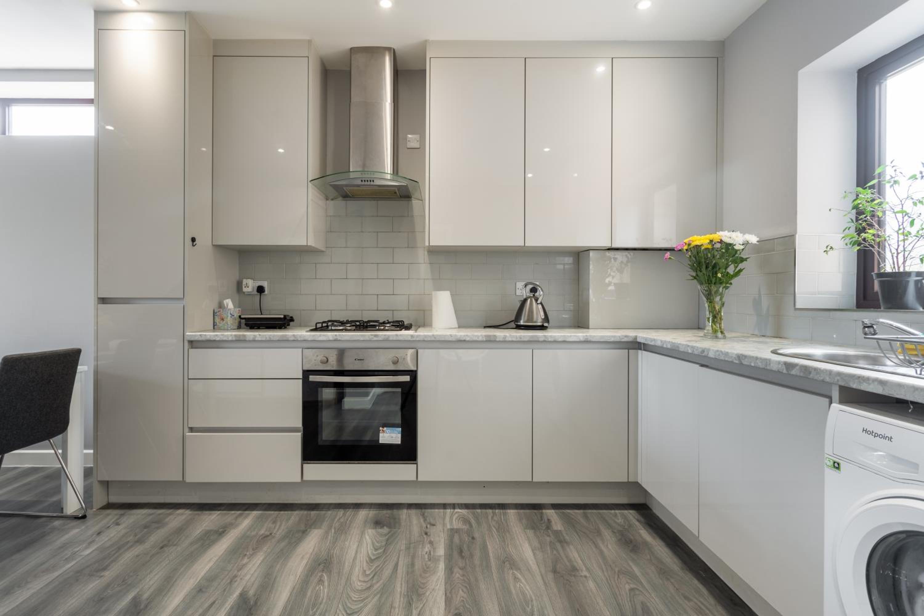 Modern 3 bedrooms Apartment in Canning Town view 5