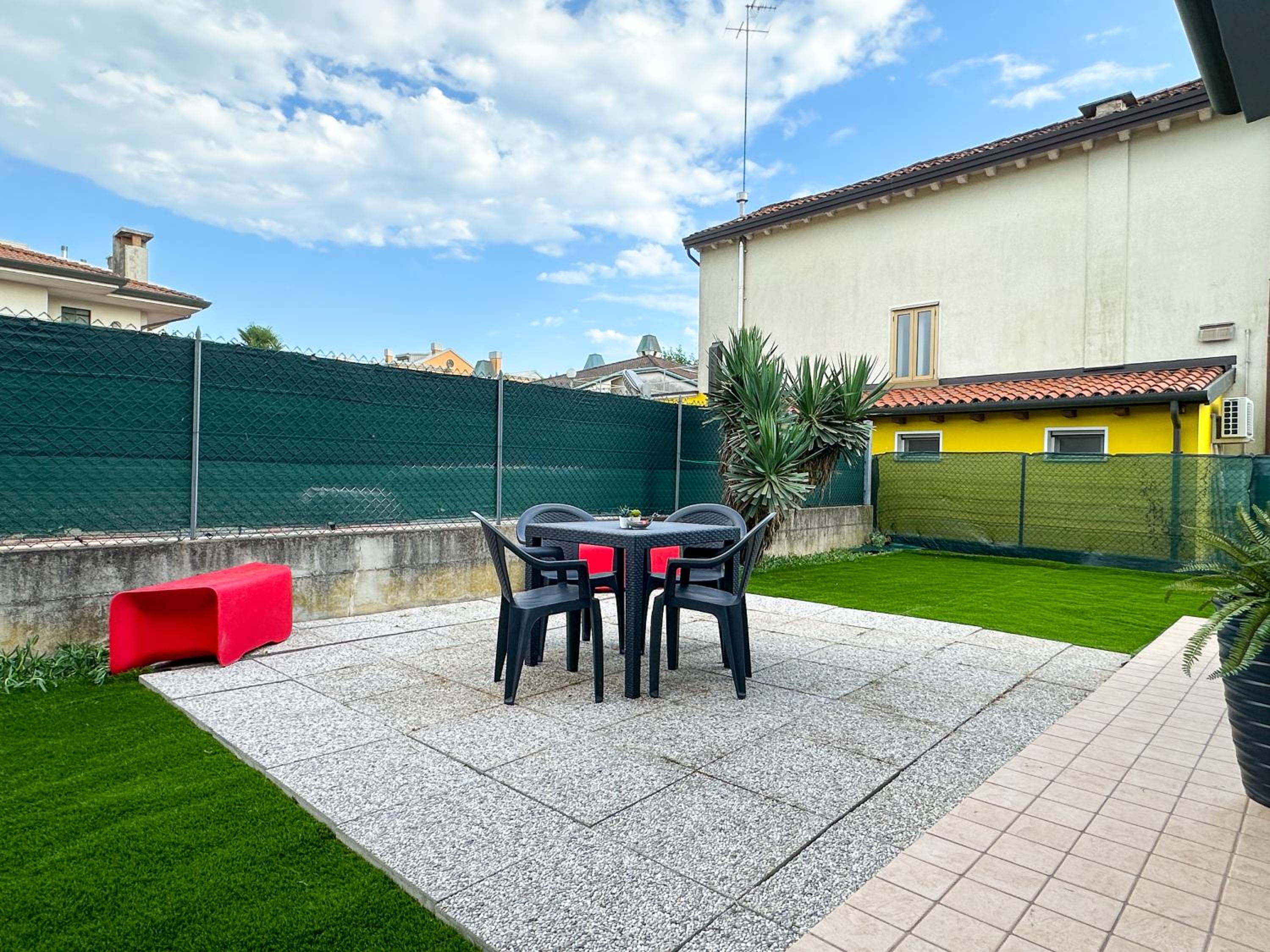 Venezia-Mestre Love Nest Bros2 view 5