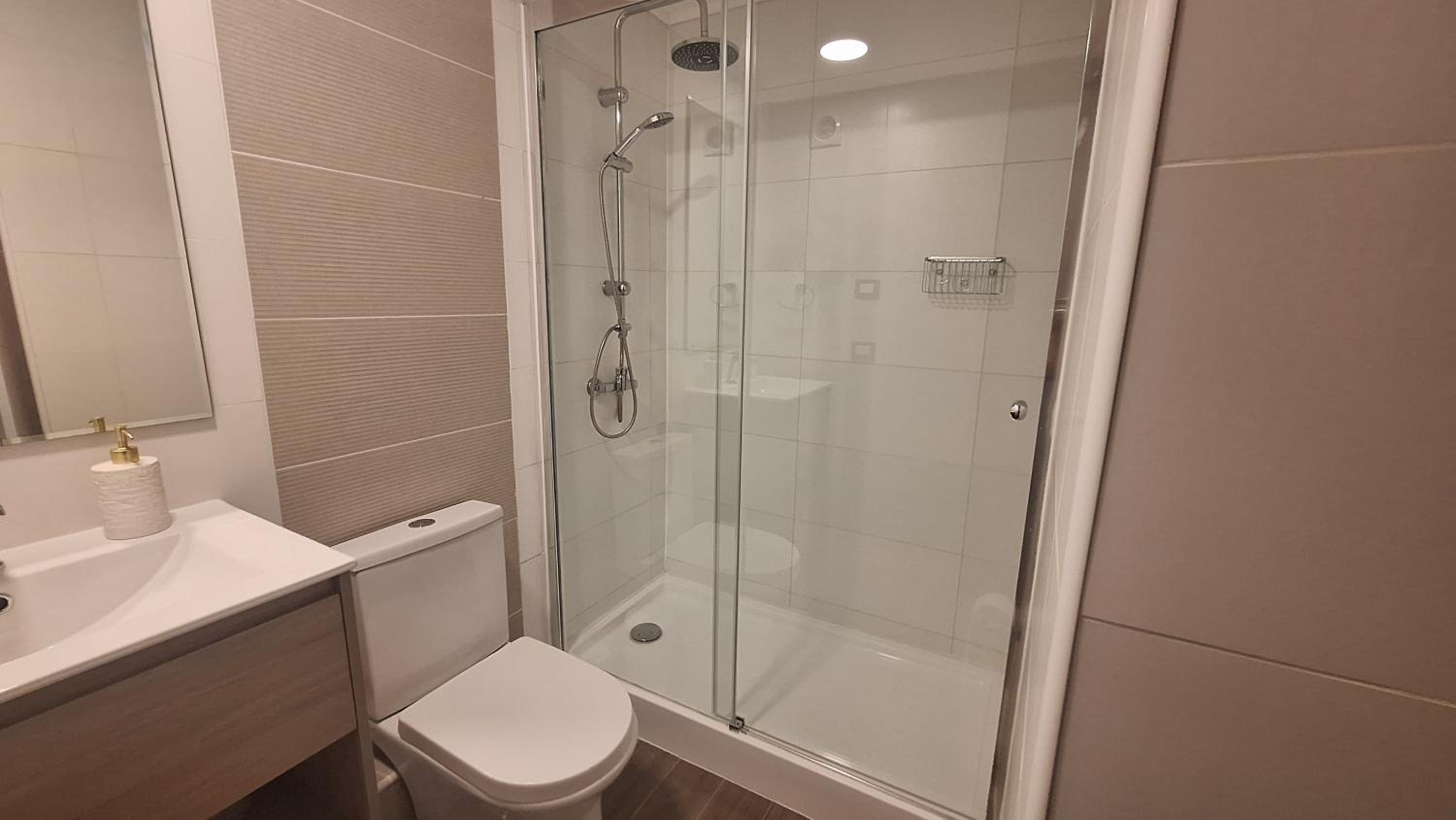 Foresta Village Late Checkout Apartment
