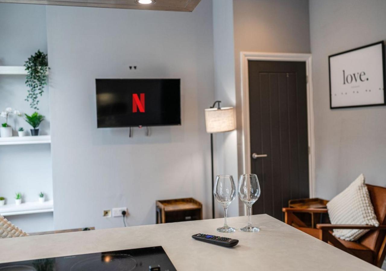 Captivating and Cosy 2BR Suite with Captivating Cathedral Views view 4