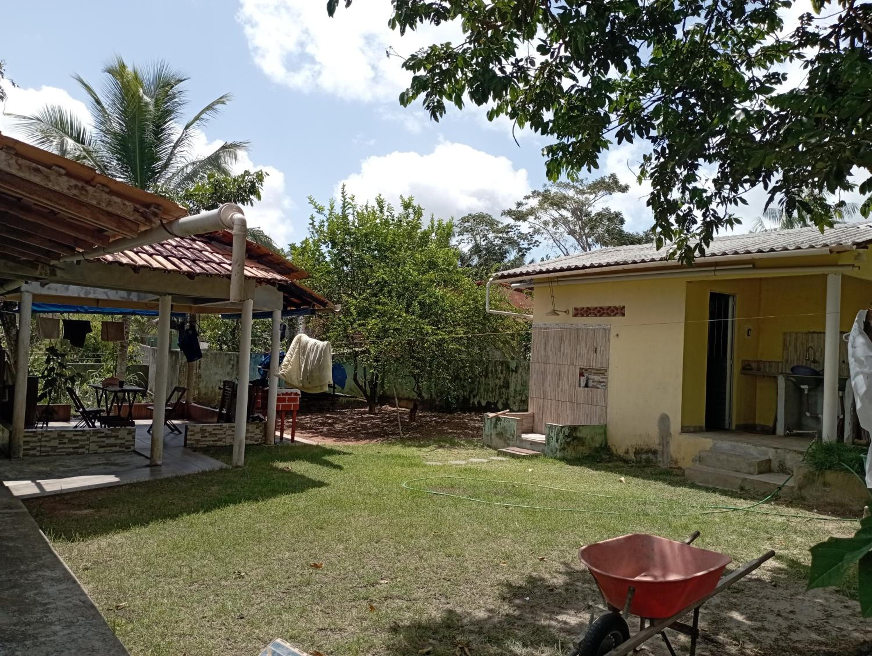 Casa amarela