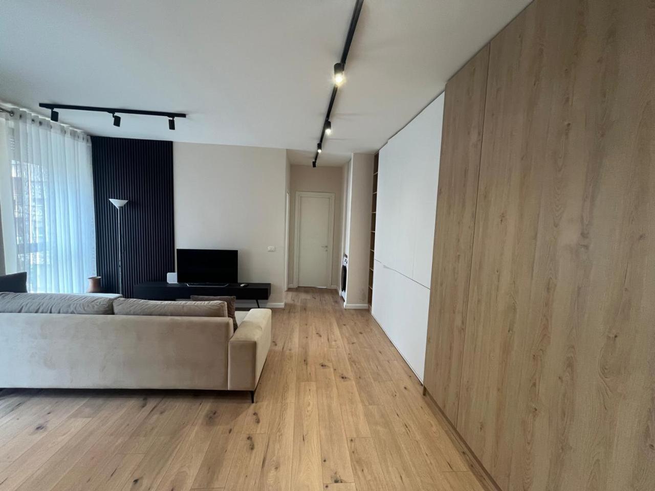 EJA s Apartment Tirana