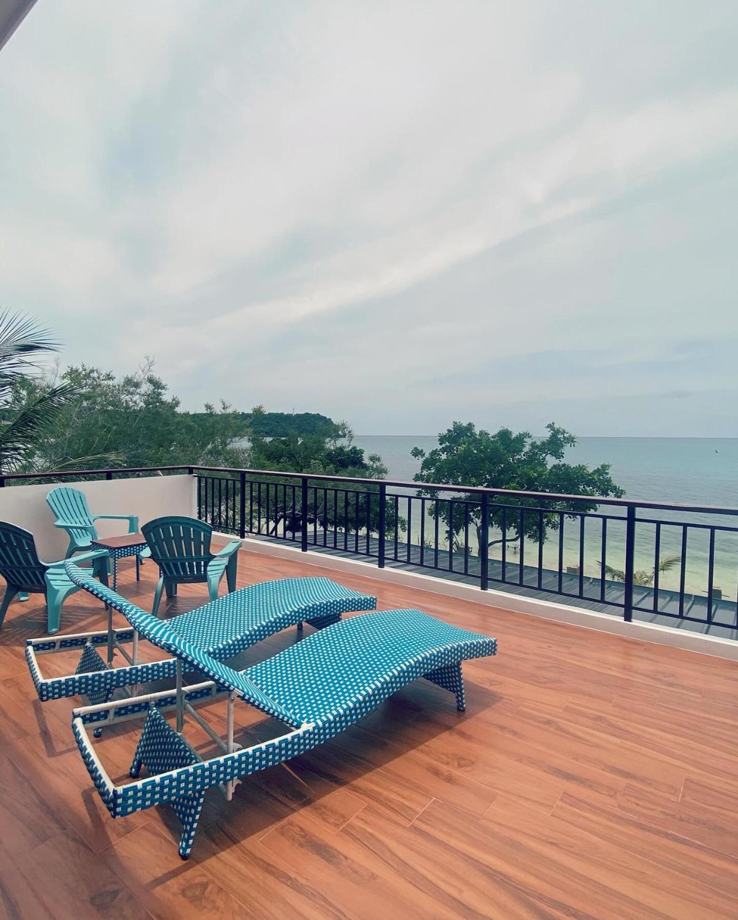 Mard Beach House Siquijor