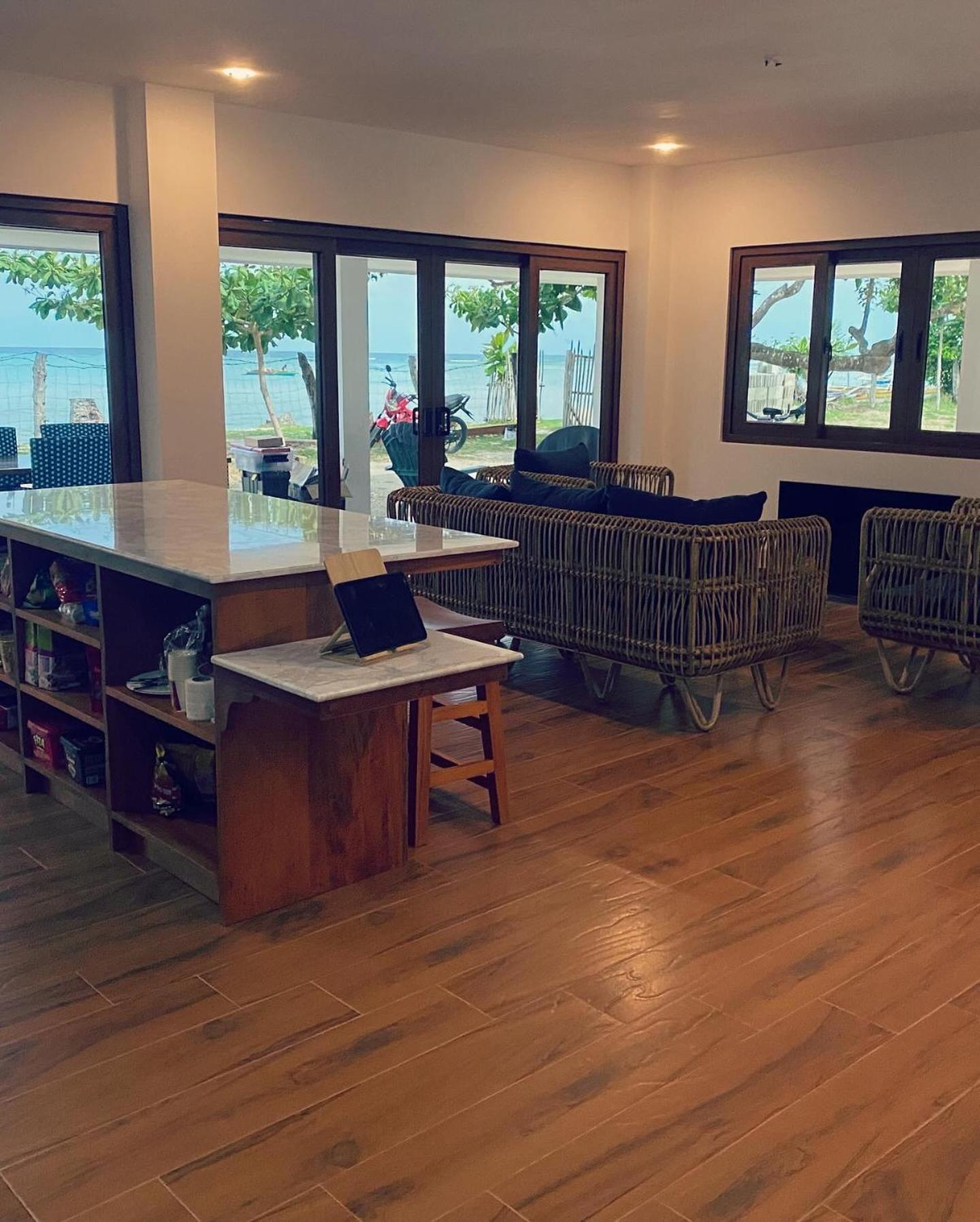 Mard Beach House Siquijor