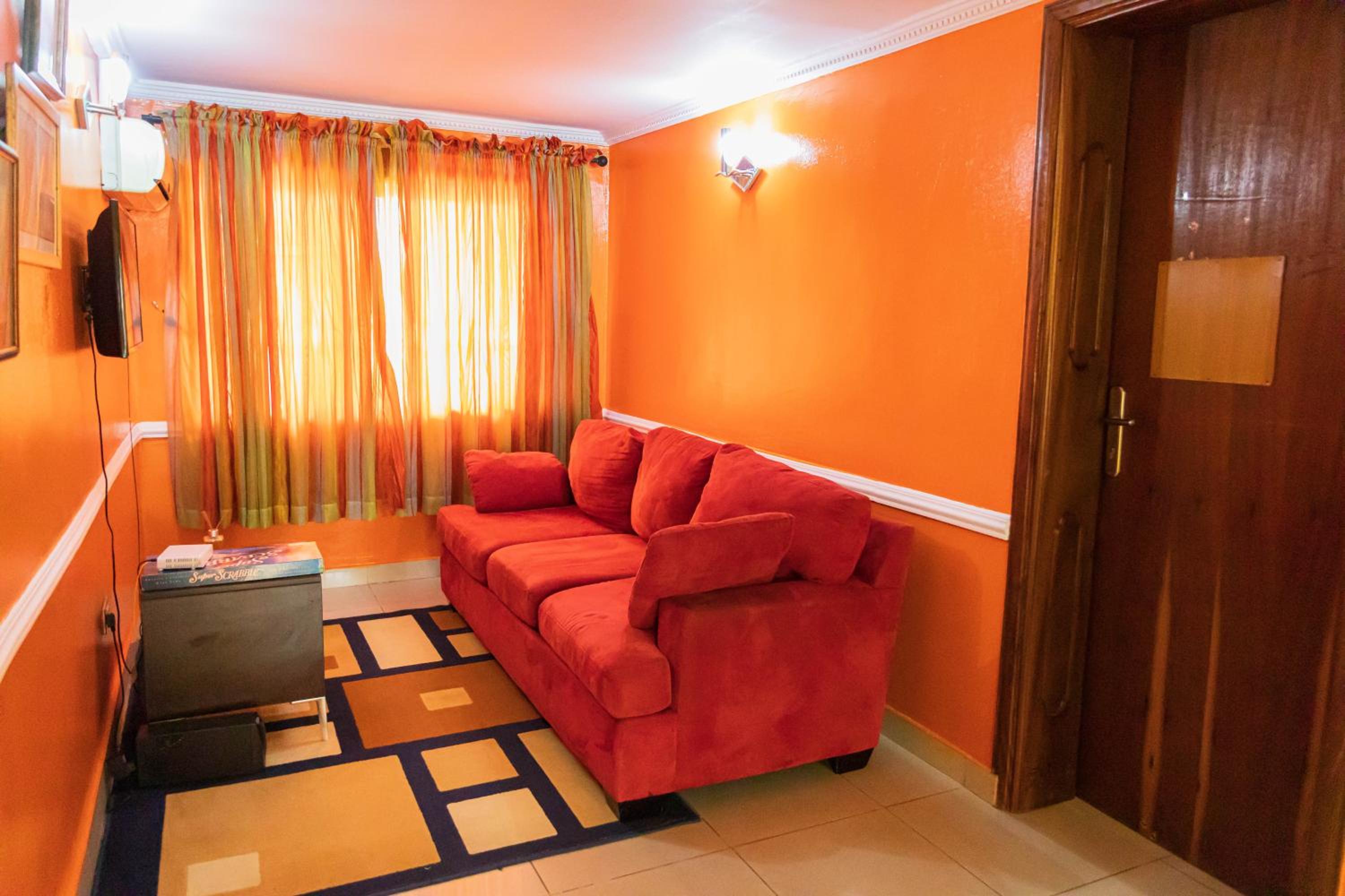 Comfortable, Cozy & Homely 4-bedroom duplex view 2