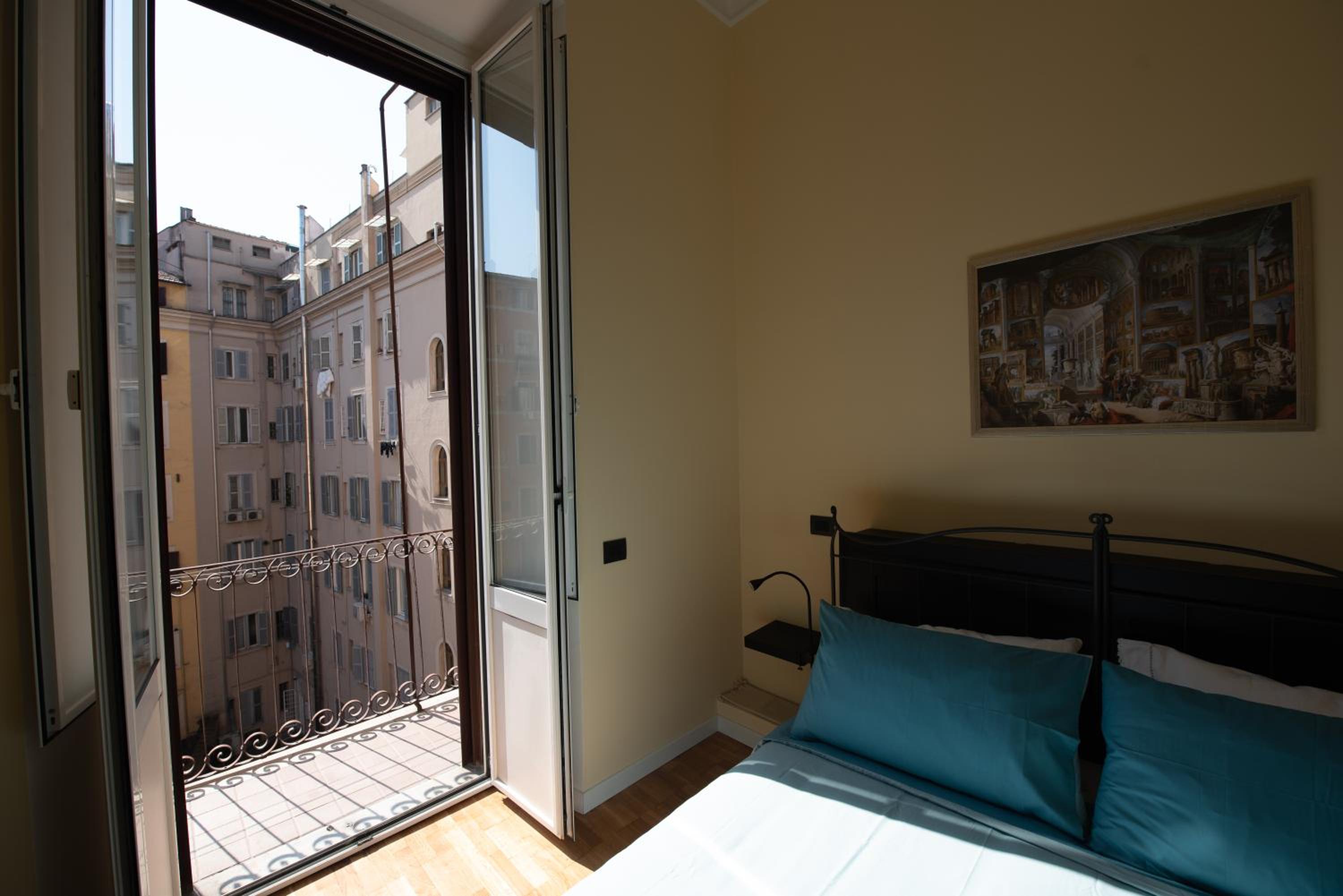 Unexpected Rome - spacious modern central apartment