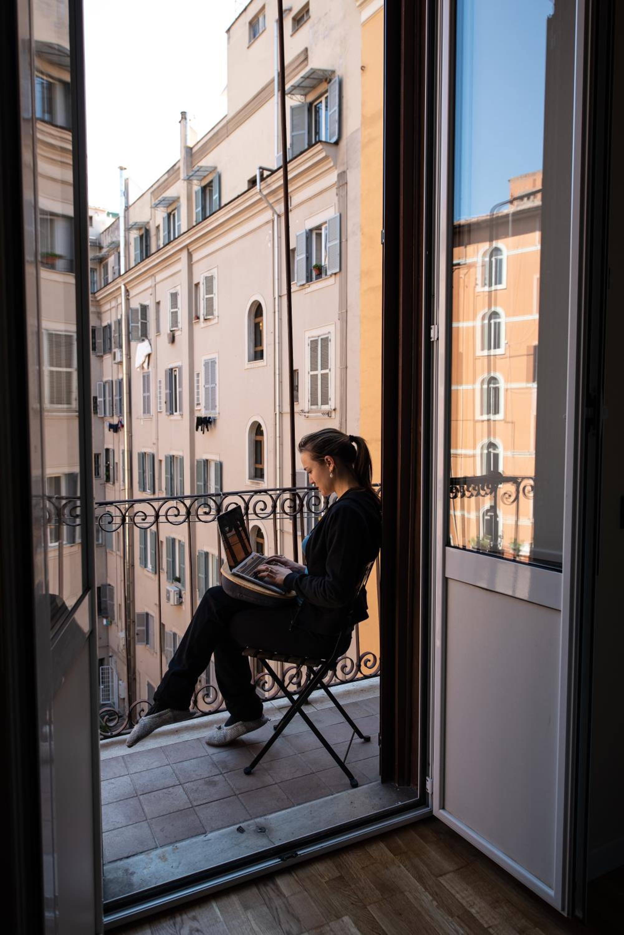 Unexpected Rome - spacious modern central apartment