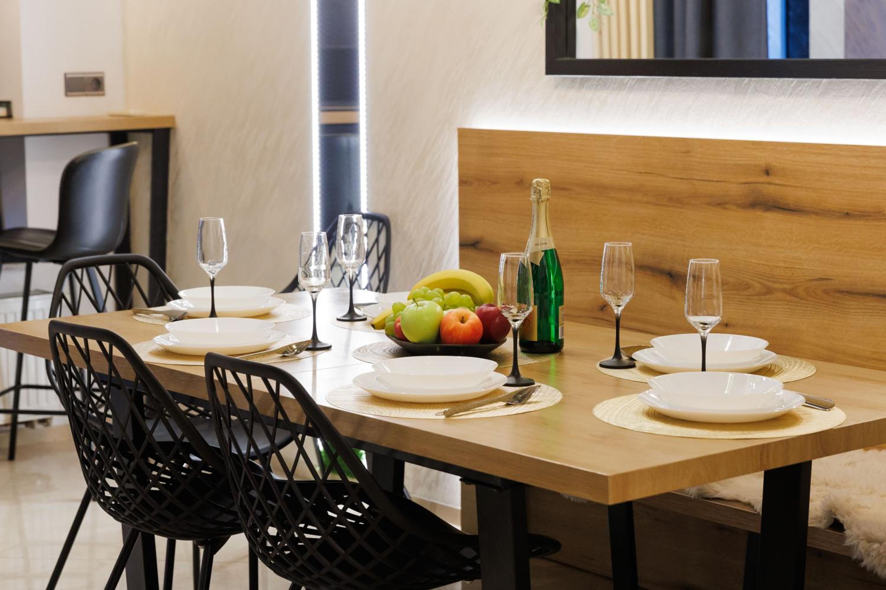 LEO Apartment FREE PARKING - President Palace