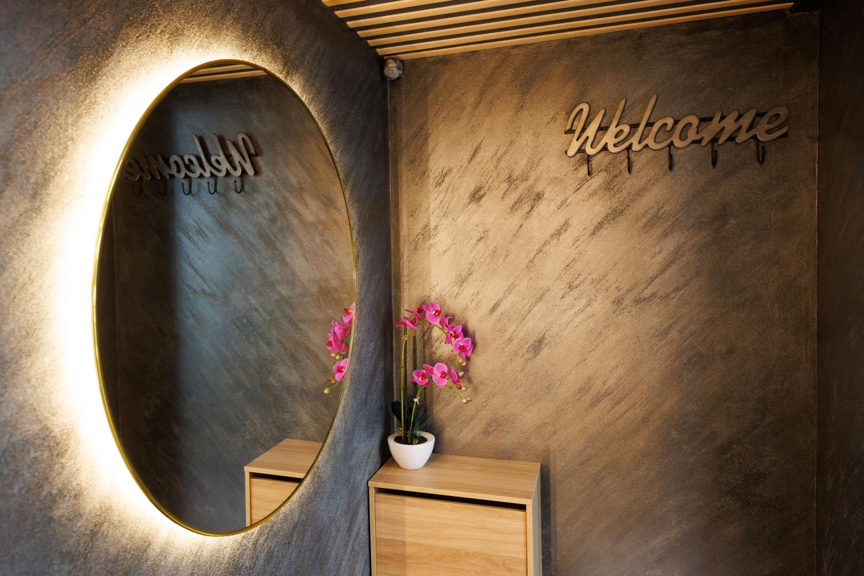LEO Apartment FREE PARKING - President Palace