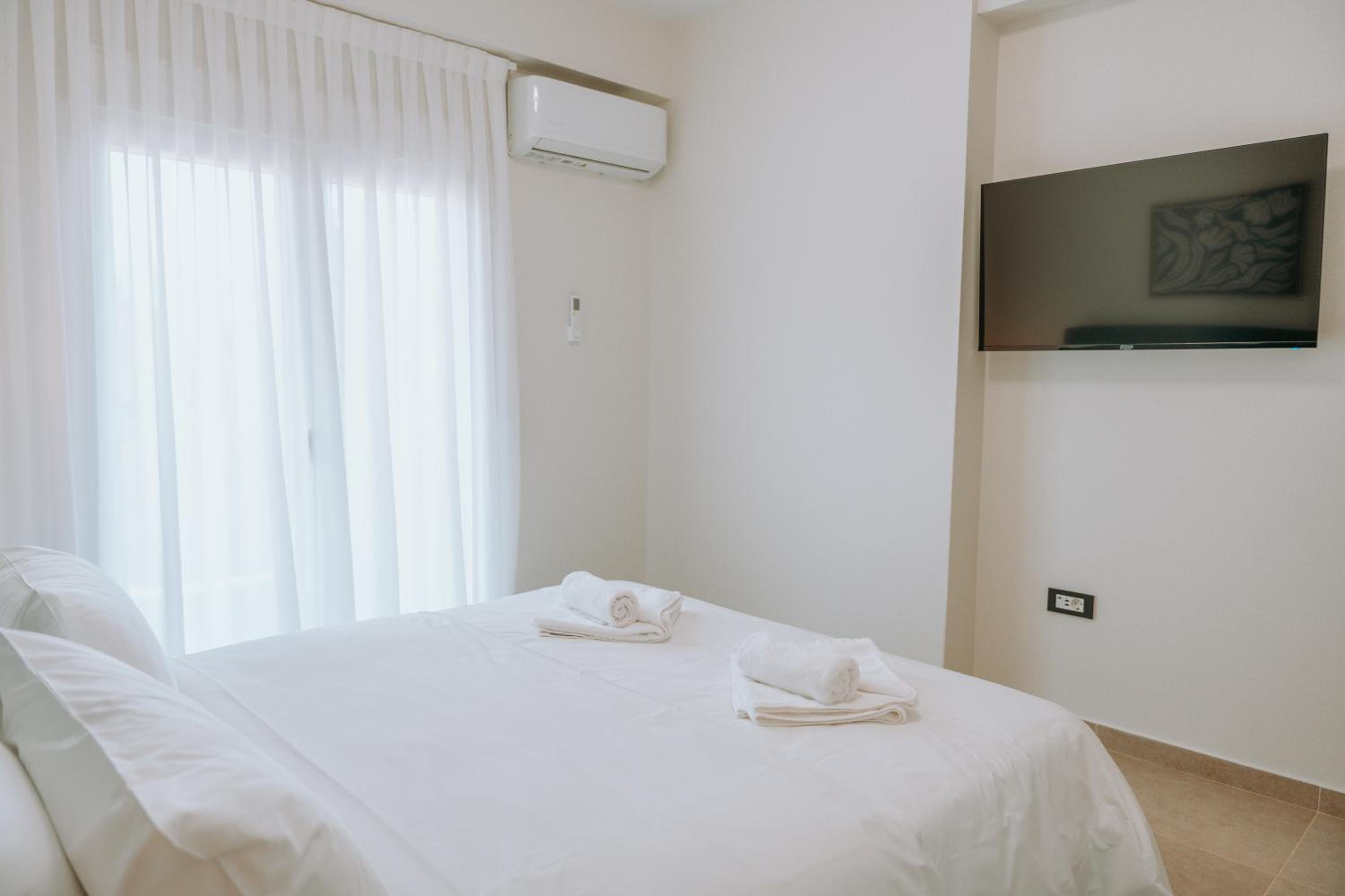 Itia Apartments
