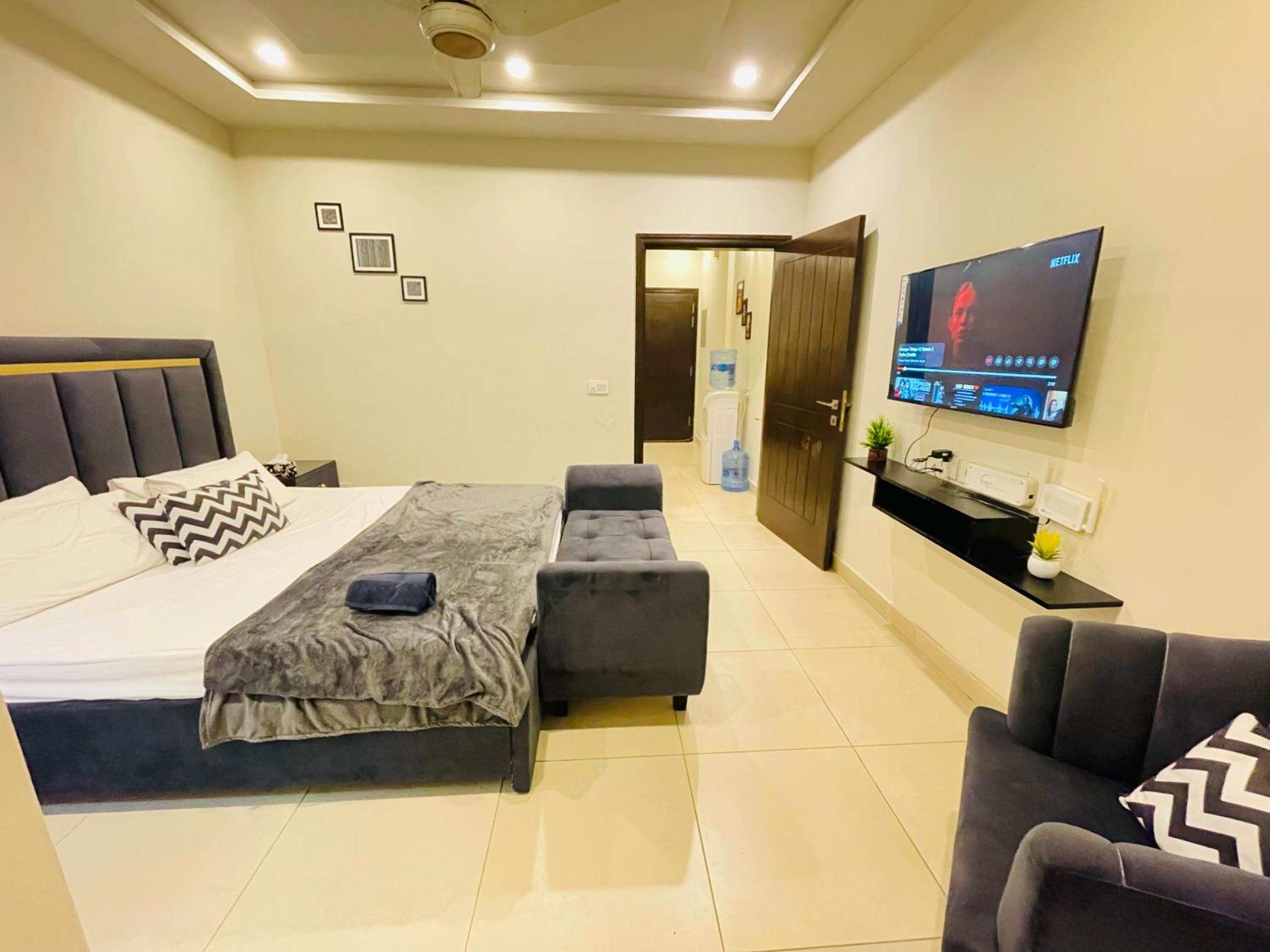 Best Apartment In Islamabad view 4