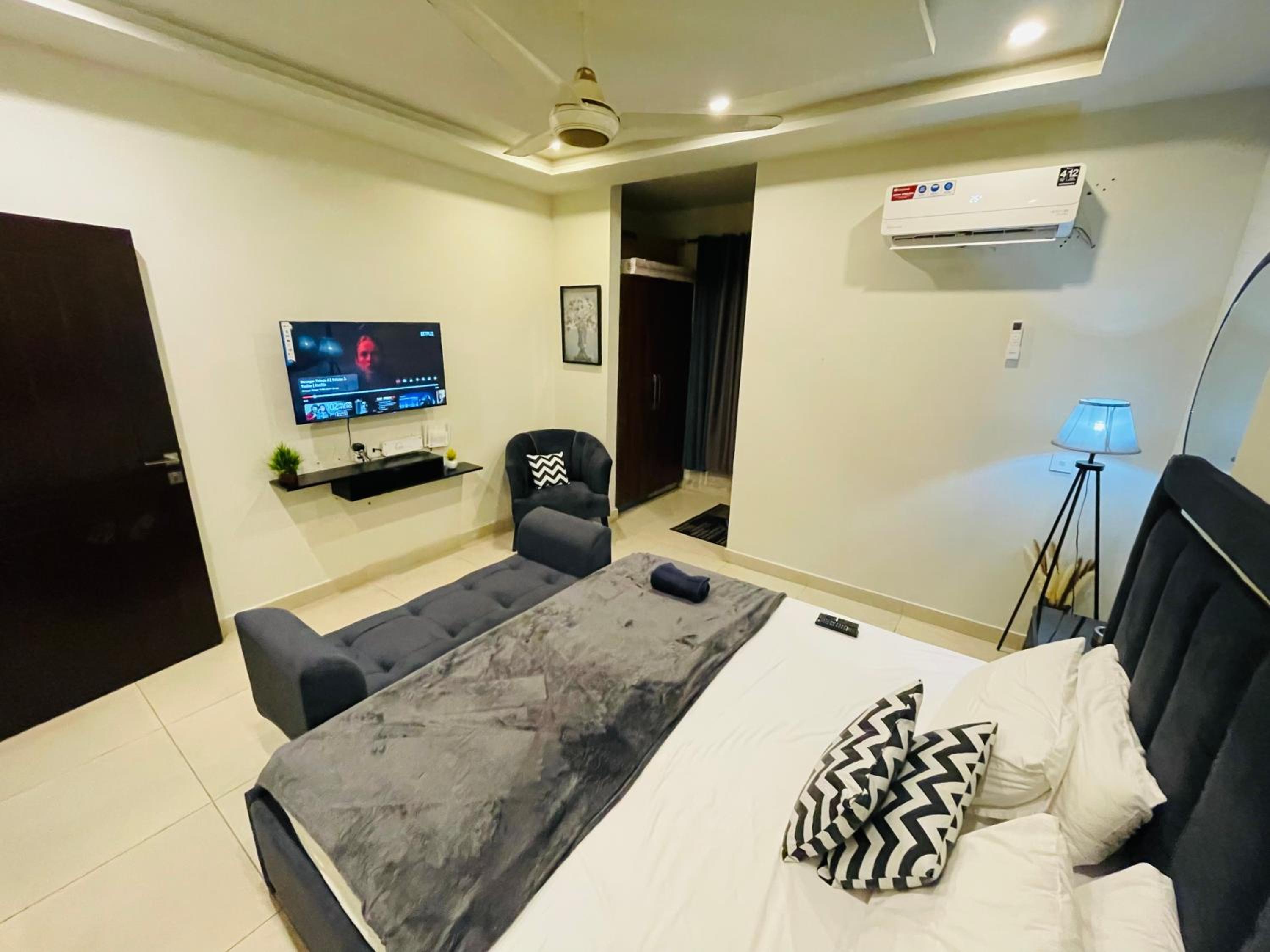 Best Apartment In Islamabad view 3