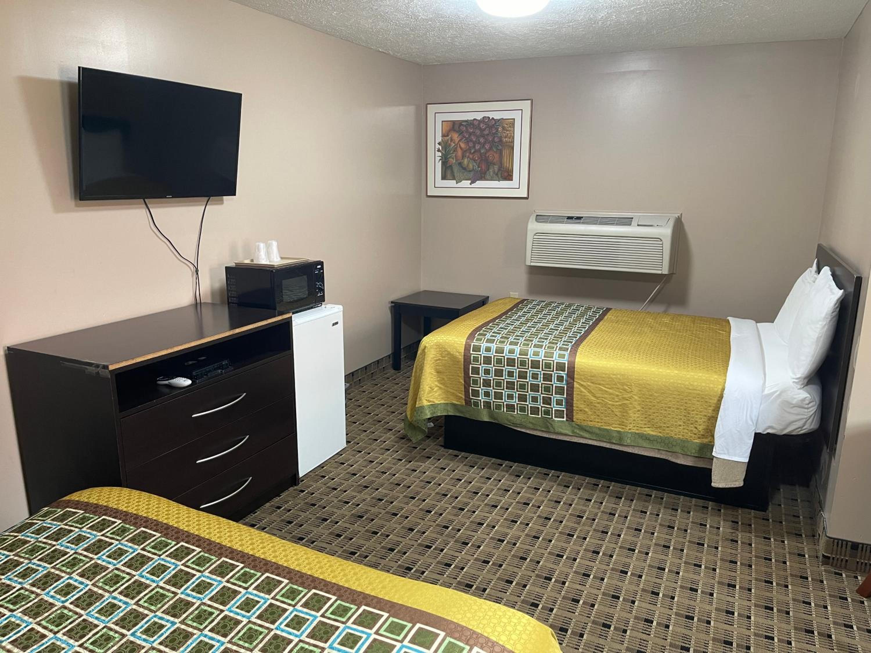 Economy Inn & Suites