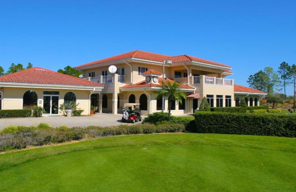 Casa de Augustine, 3 bed pool home newly renovated, backing on to the golf course