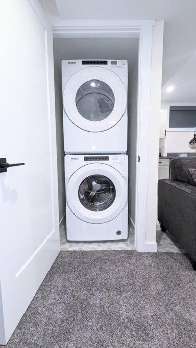 The Bronco - Cozy 2 Bedroom Suite in Brighton