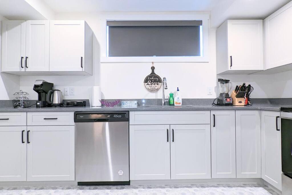 The Bronco - Cozy 2 Bedroom Suite in Brighton