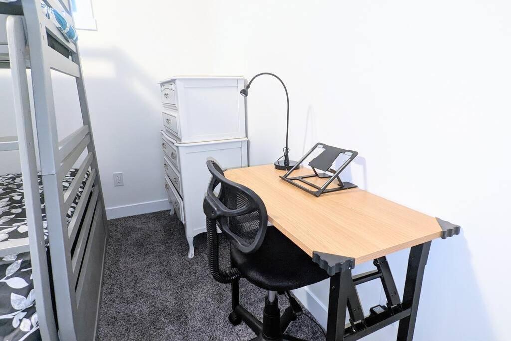 The Bronco - Cozy 2 Bedroom Suite in Brighton