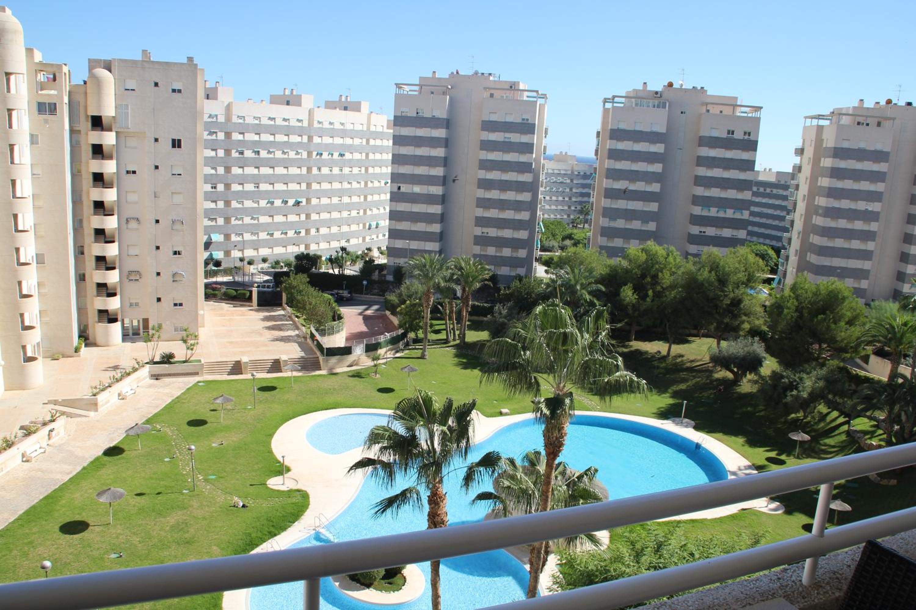 Jardin del Mar-El Campello-Spanje-Luxe apartment 6 persons close to sandy beaches, boulevard, horeca view 2