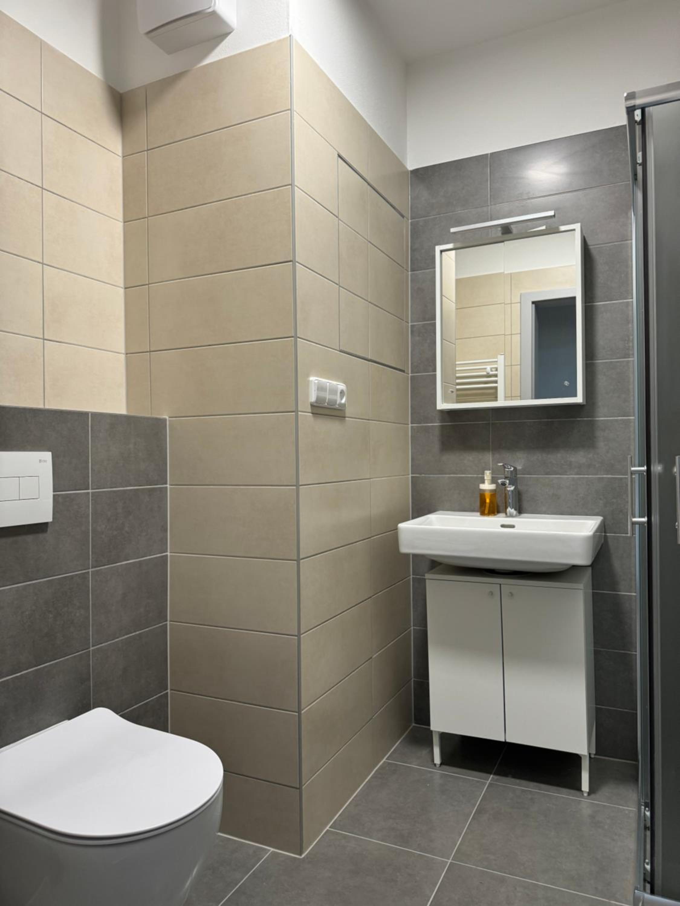 4U centre apartments