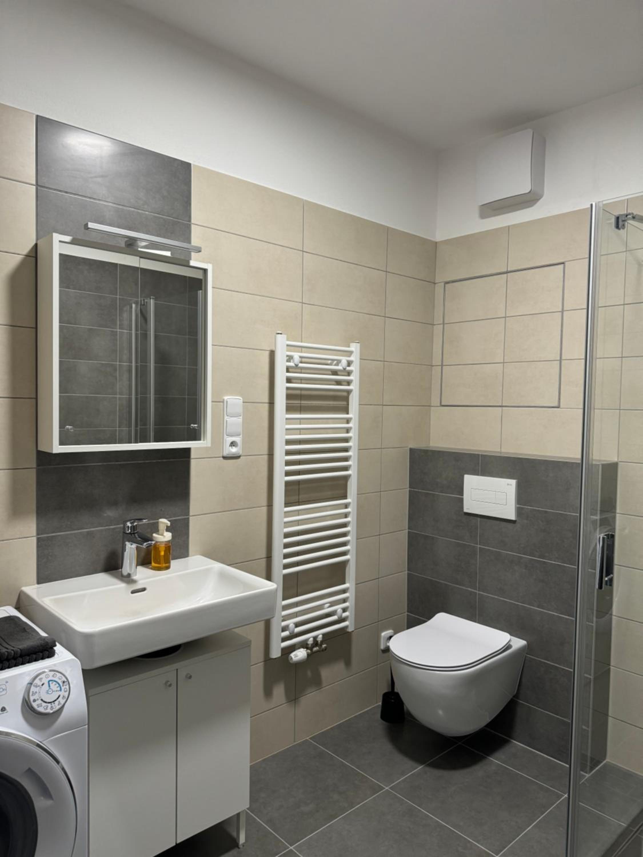 4U centre apartments