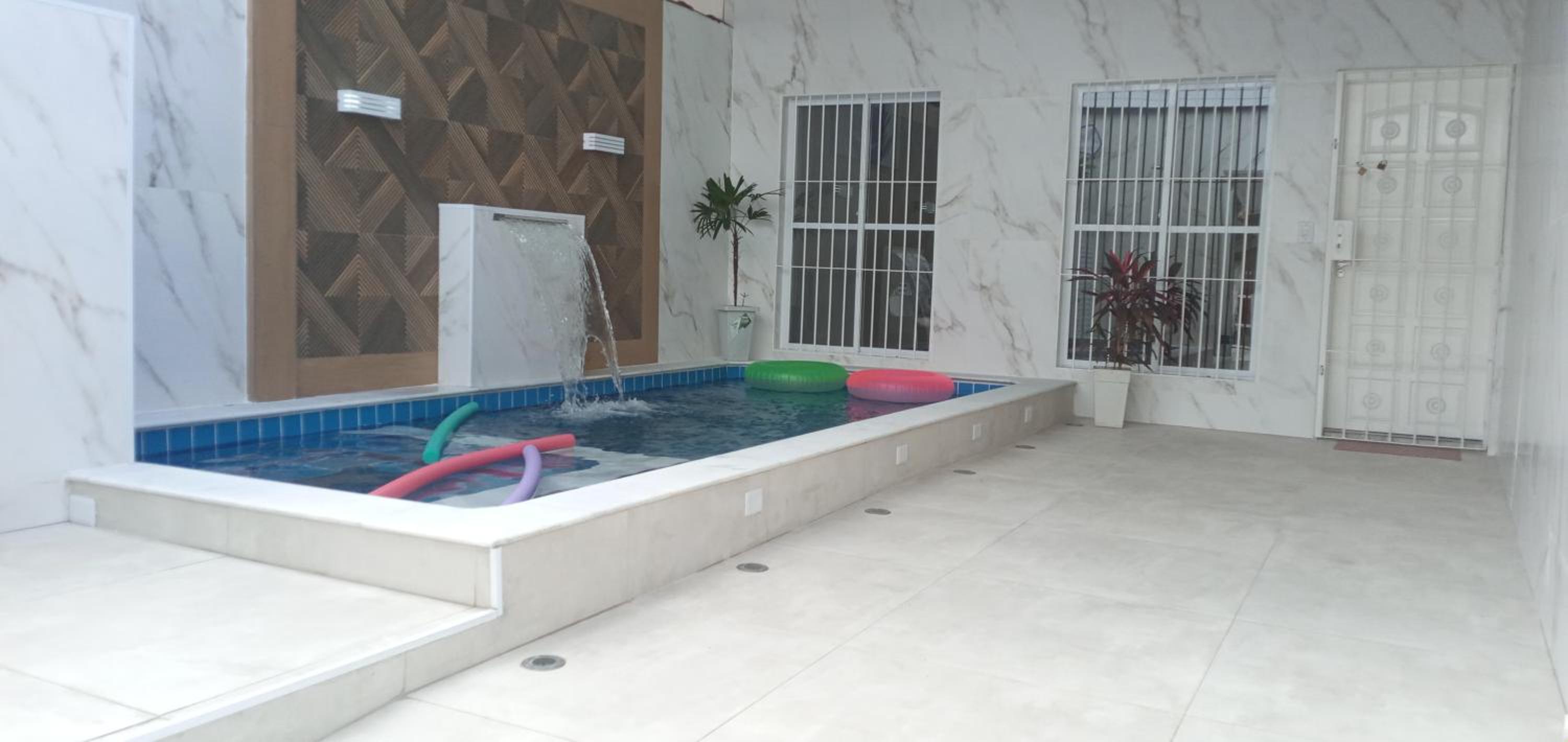 DISPONÍVEL CARNAVAL, NATAL E REVEILLON 2026 - Lindíssima Casa com 3 Suítes Próximo à Praia