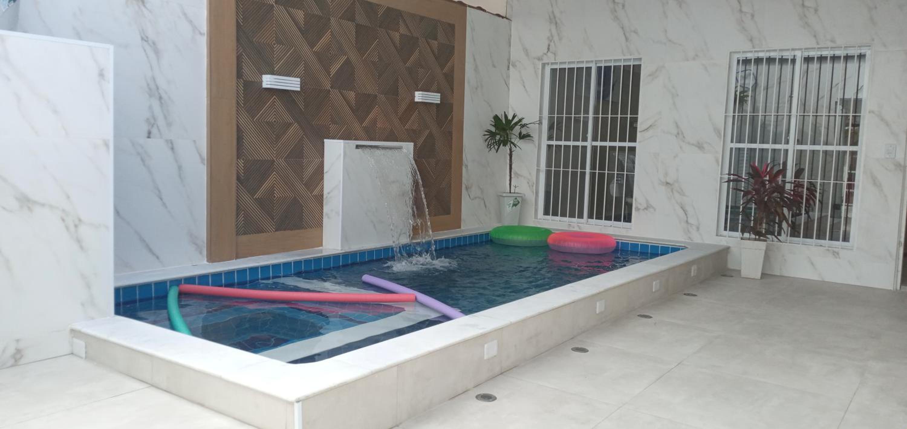 DISPONÍVEL CARNAVAL, NATAL E REVEILLON 2026 - Lindíssima Casa com 3 Suítes Próximo à Praia
