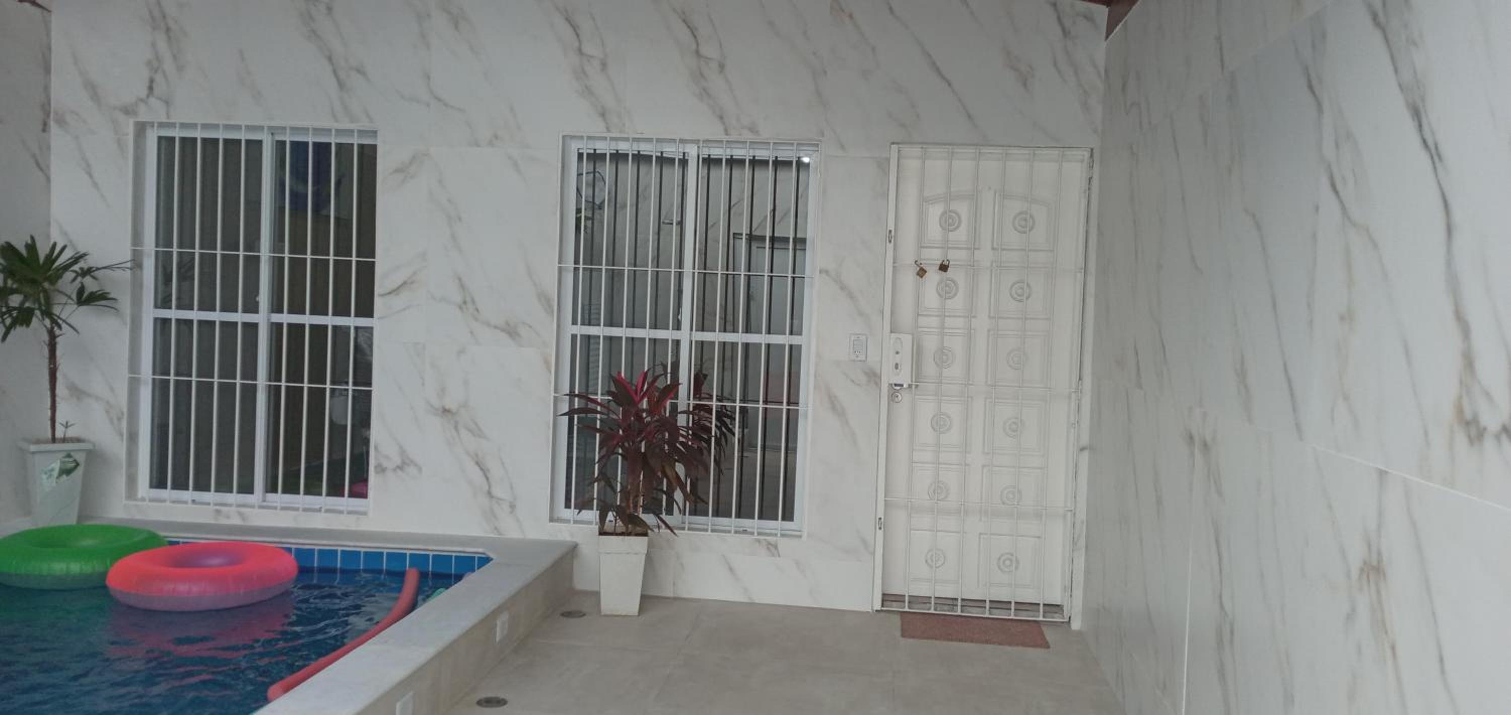 DISPONÍVEL CARNAVAL, NATAL E REVEILLON 2026 - Lindíssima Casa com 3 Suítes Próximo à Praia