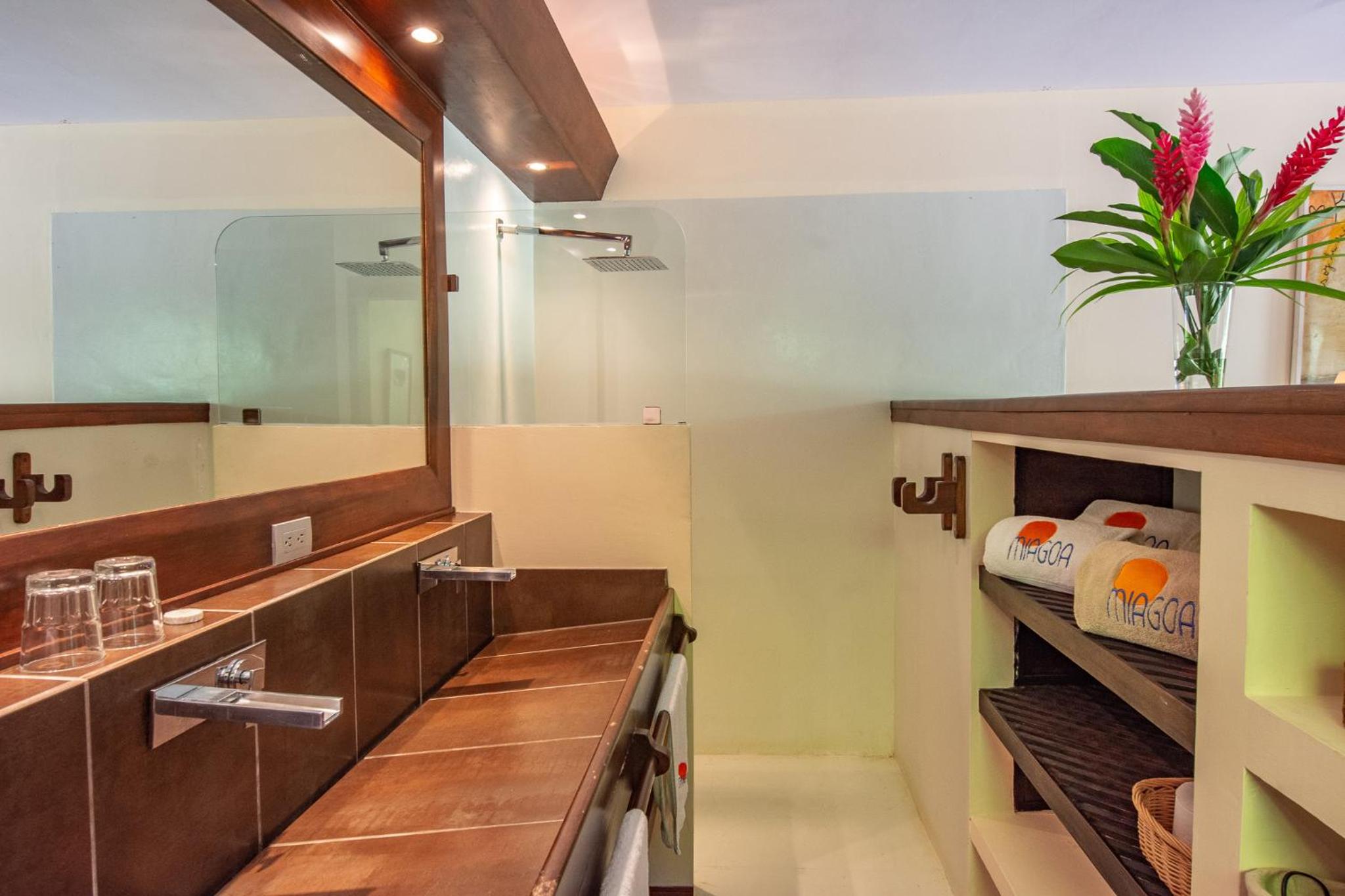 Miagoa Beachfront Villa Perfect for Families