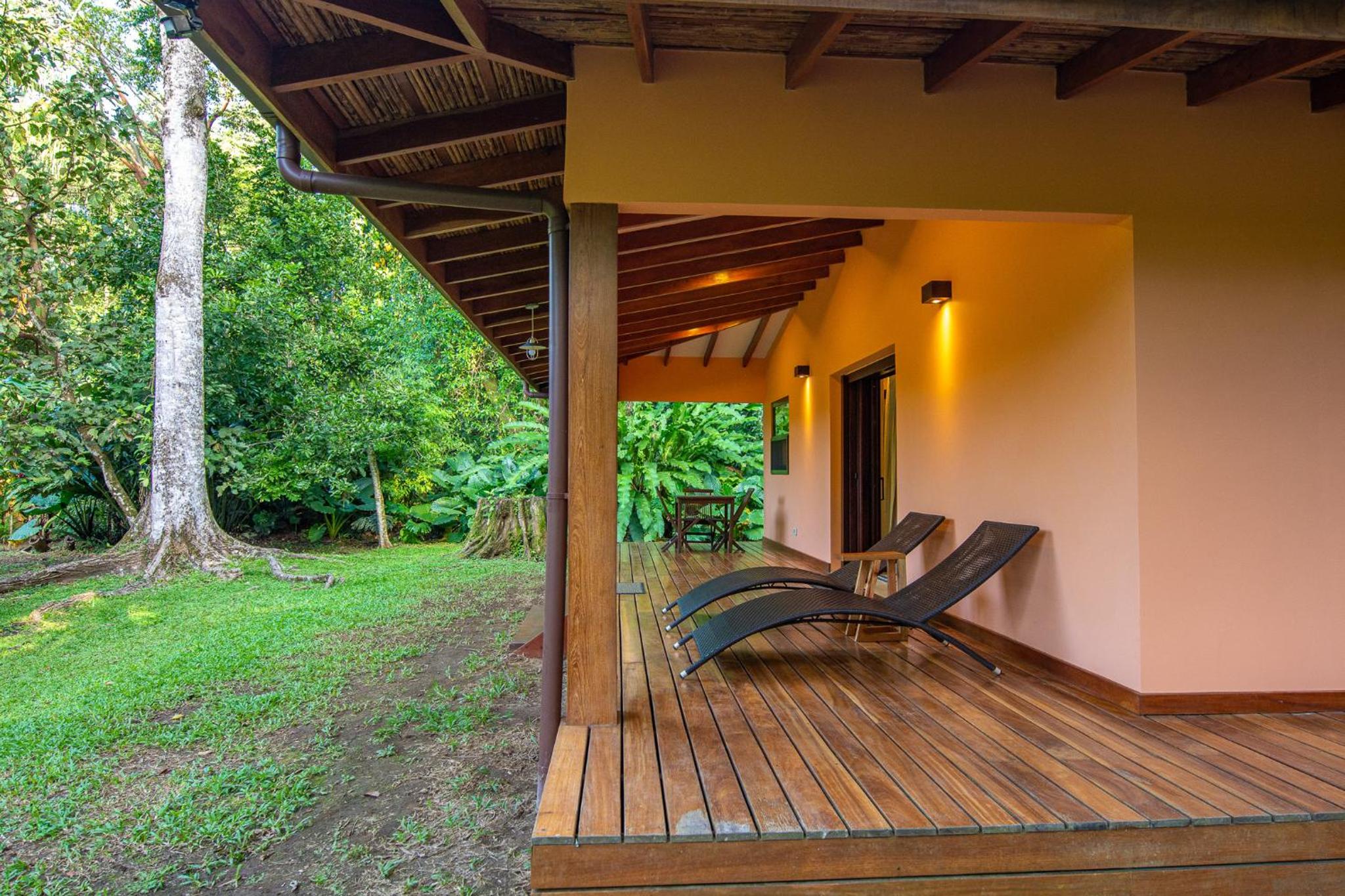 Miagoa Beachfront Villa Perfect for Families