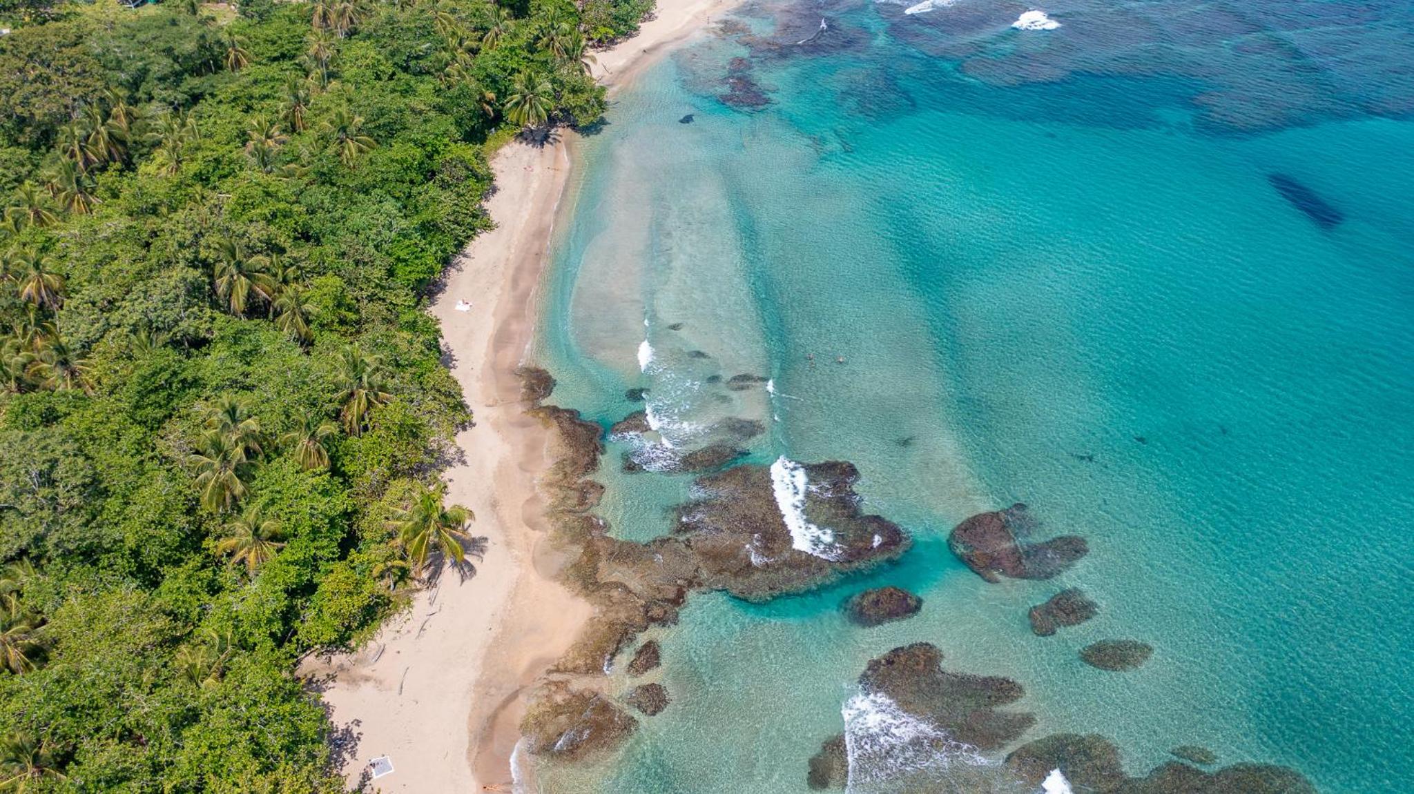Miagoa Beachfront Villa Perfect for Families