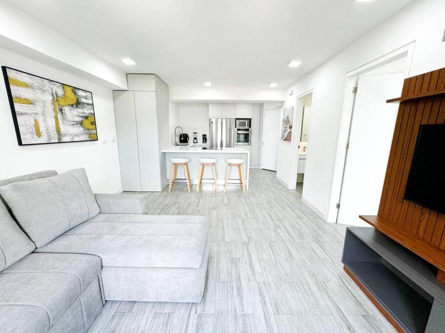 Urban Paradise Apt at El Rosal view 4