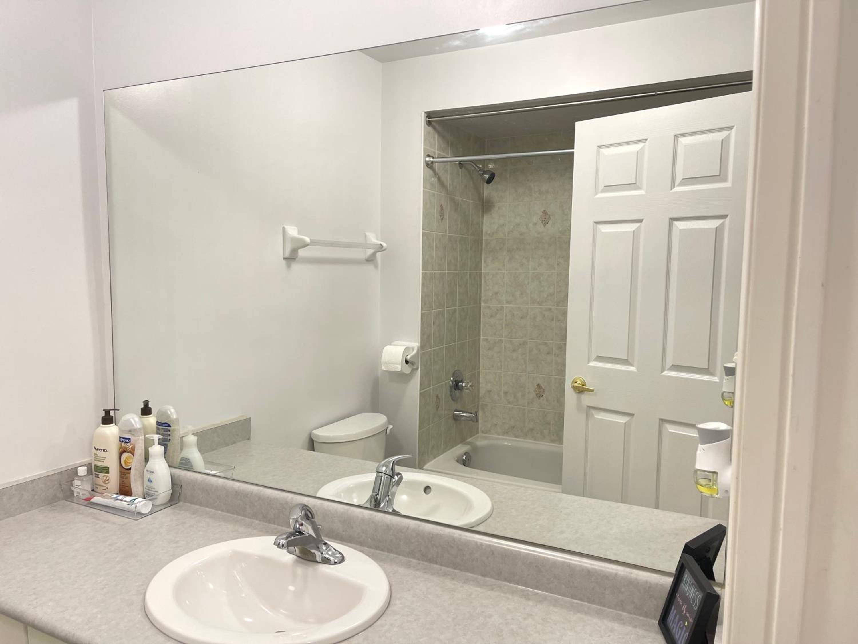 Cozy Private Bedrooms in Vaughan